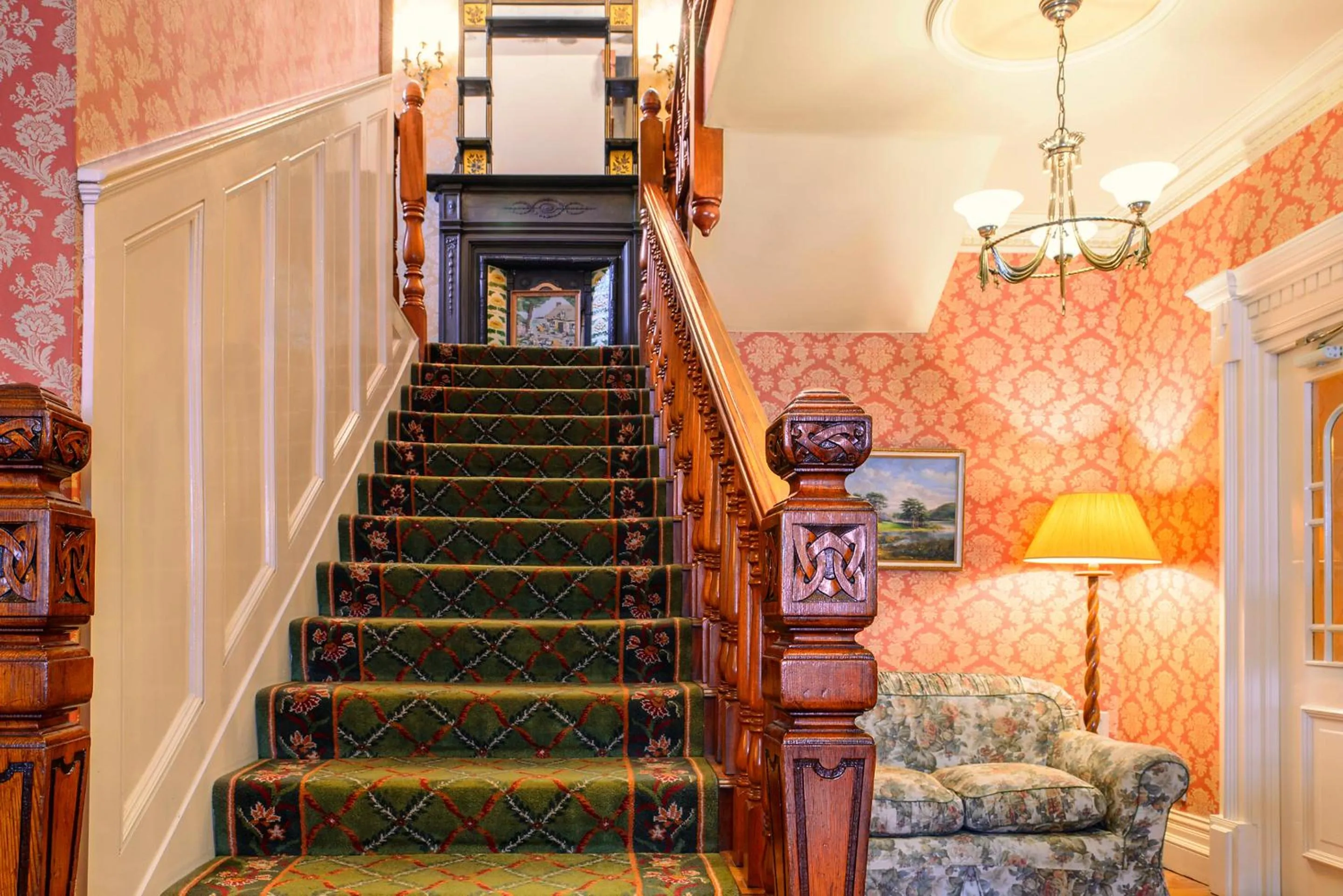 Property building in Arbutus Hotel