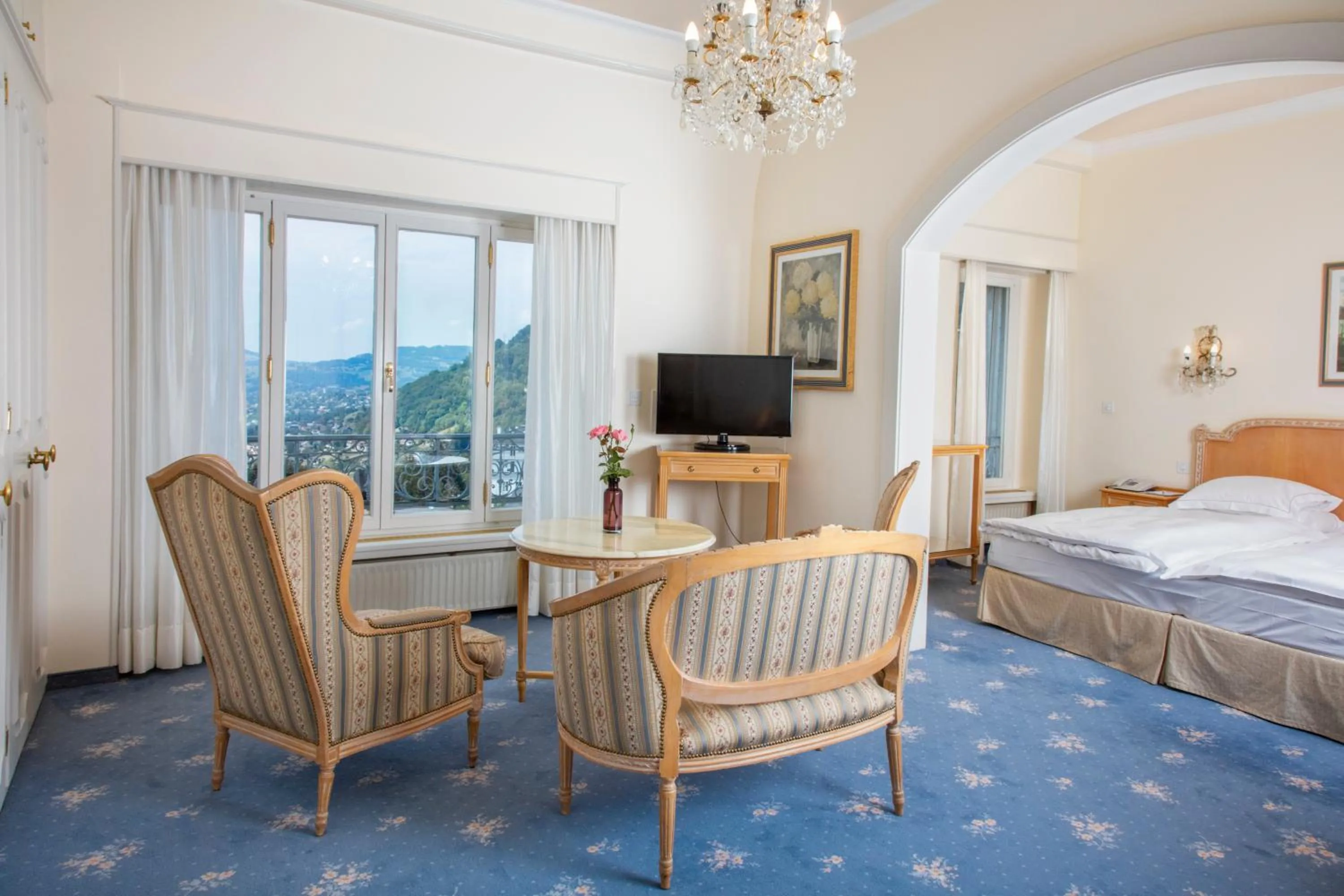 Bedroom, Bed in Hotel Victoria Glion