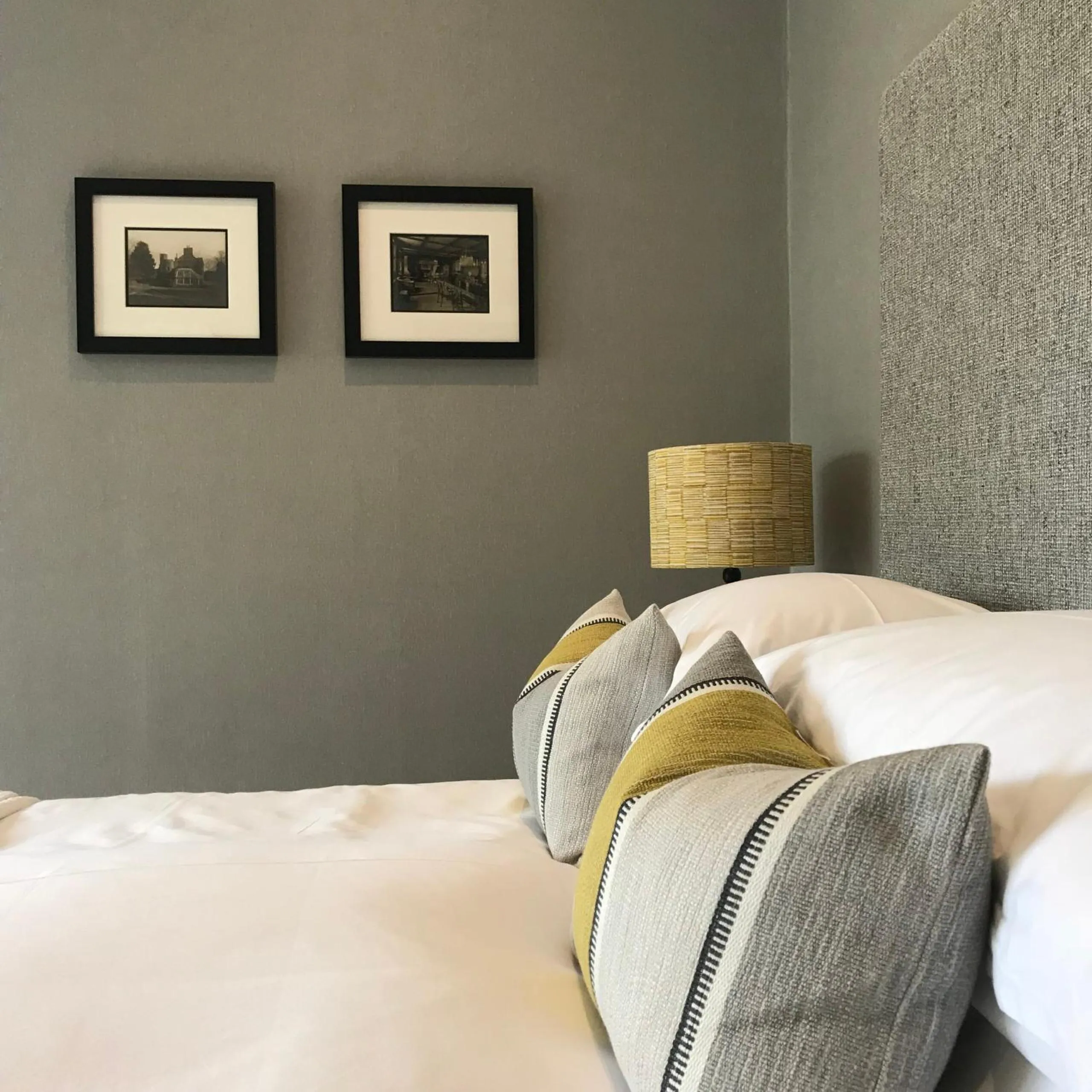 Bedroom, Bed in Longueville Manor