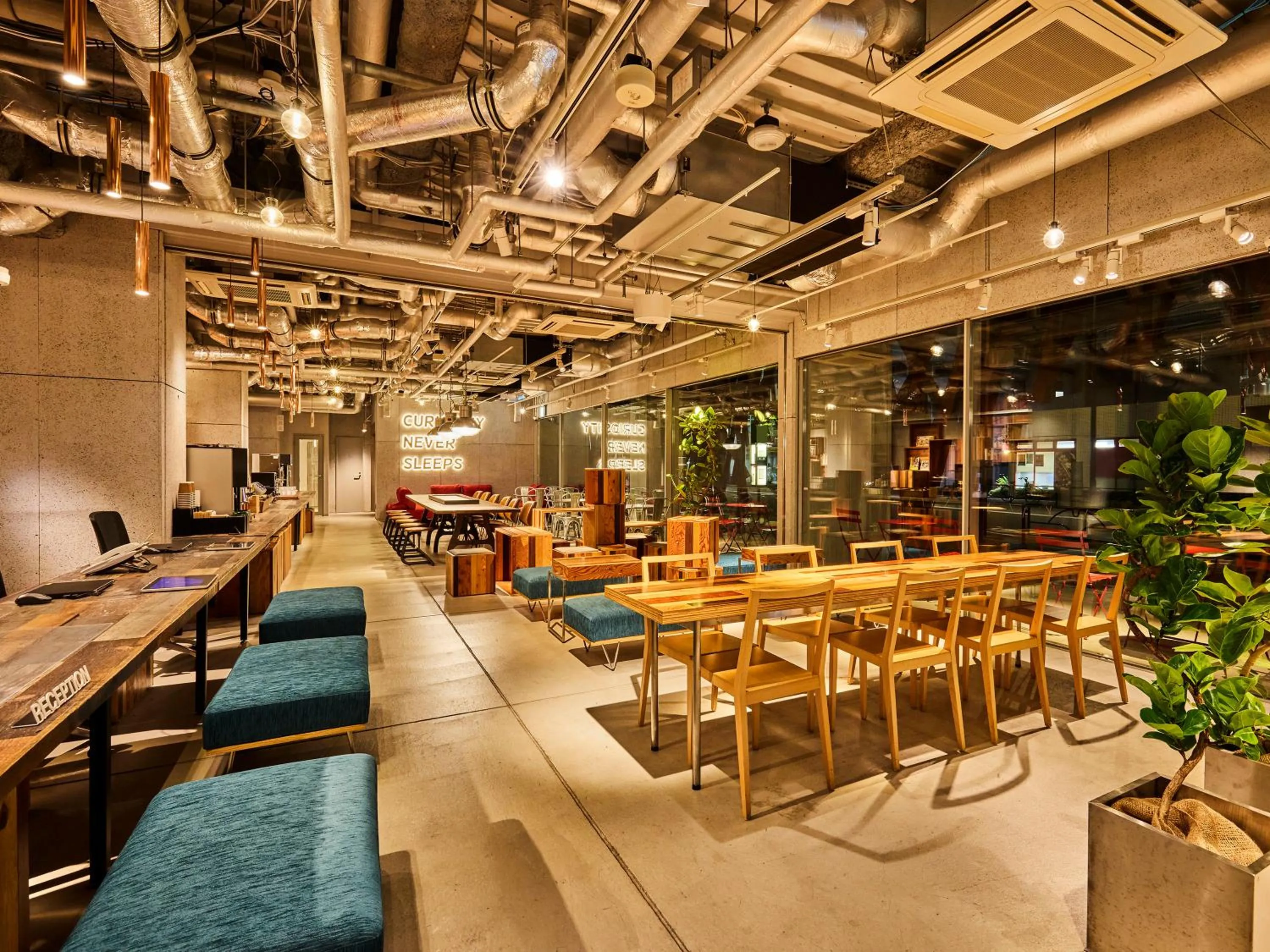 Lounge or bar in ONE@Tokyo by insomnia