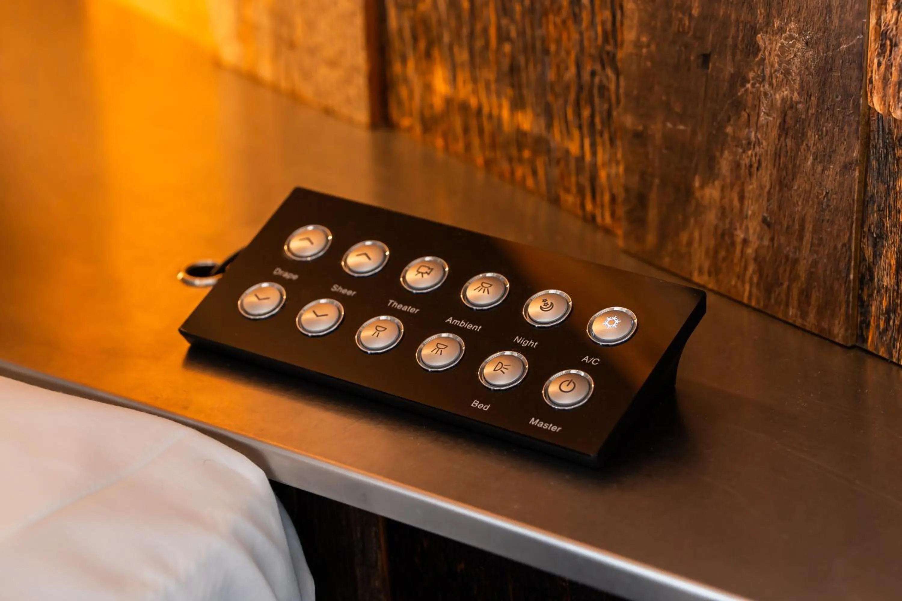 ONE@Tokyo by insomnia