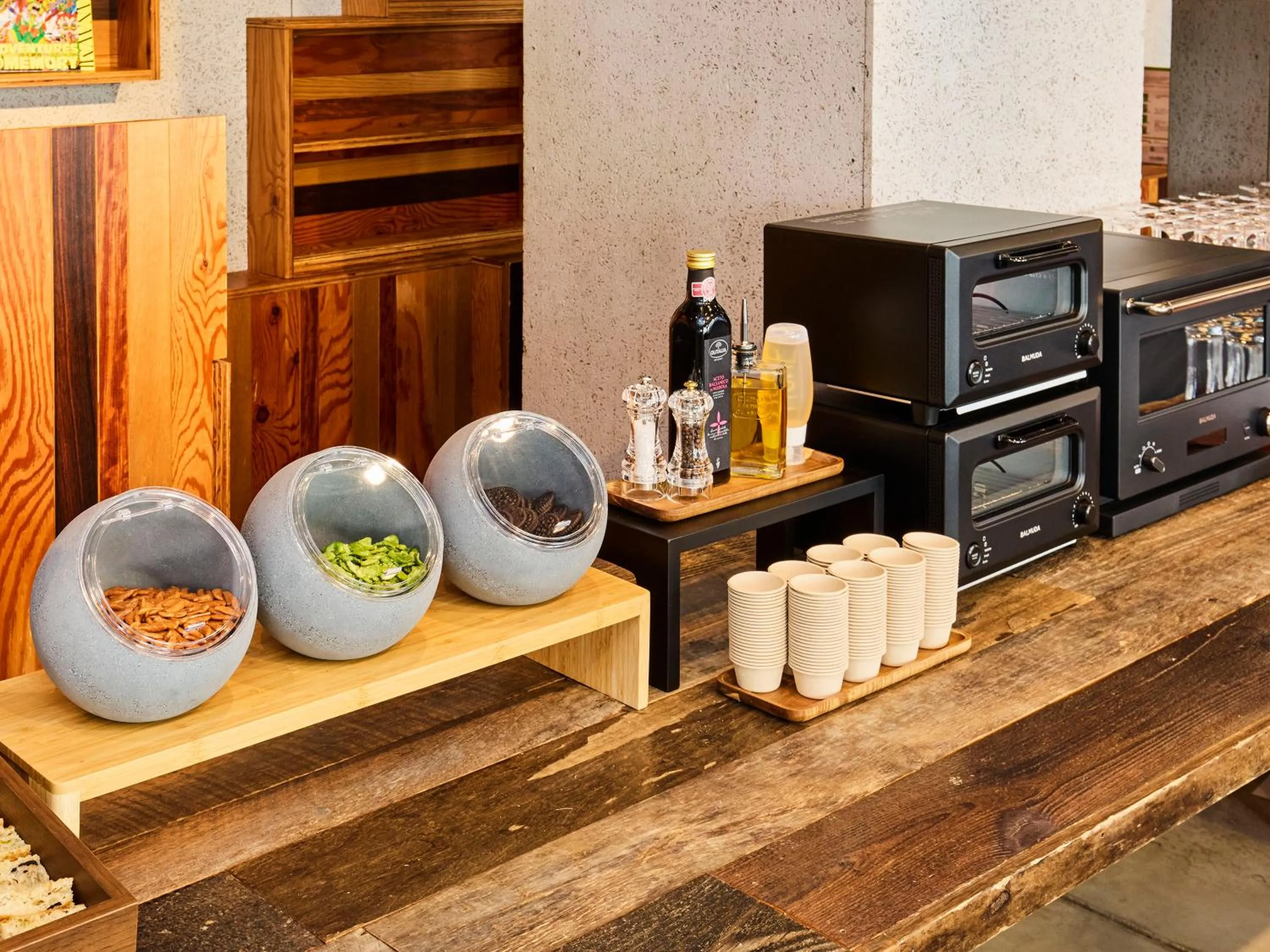 Lounge or bar in ONE@Tokyo by insomnia