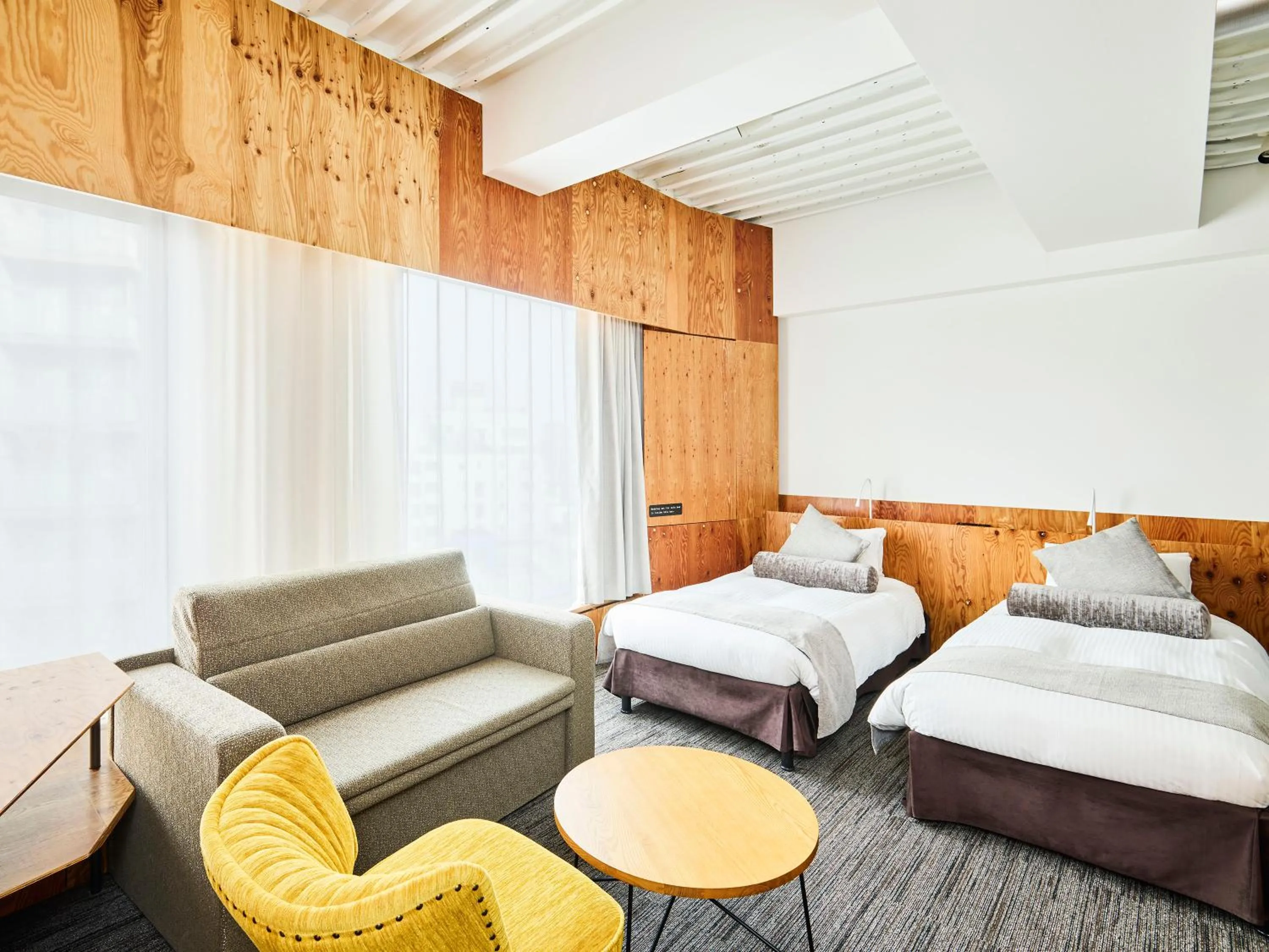 Photo of the whole room, Bed in ONE@Tokyo by insomnia