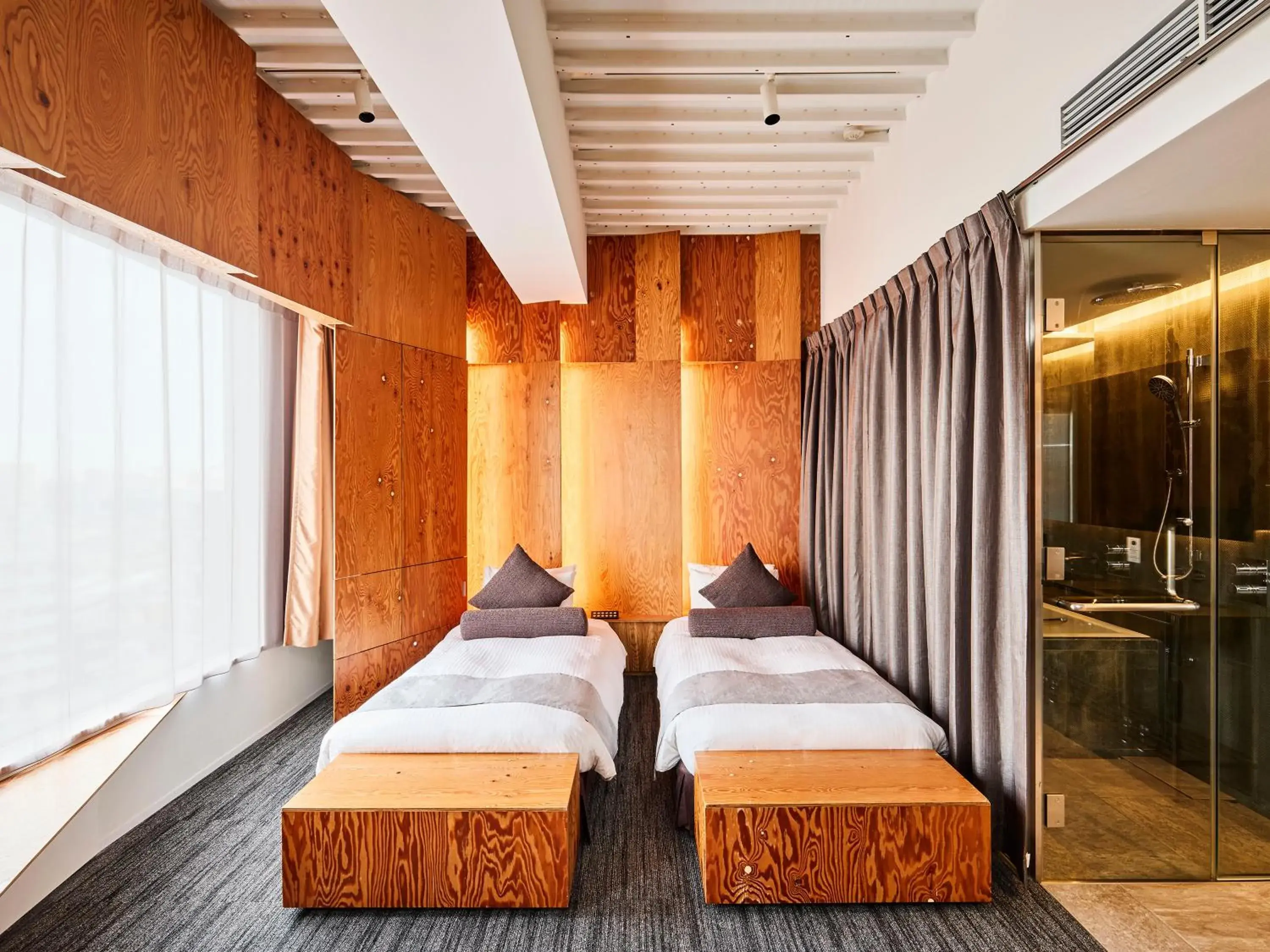 Library Suite - Non-Smoking in ONE@Tokyo by insomnia Library Suite - Non-Smoking in ONE@Tokyo by insomnia