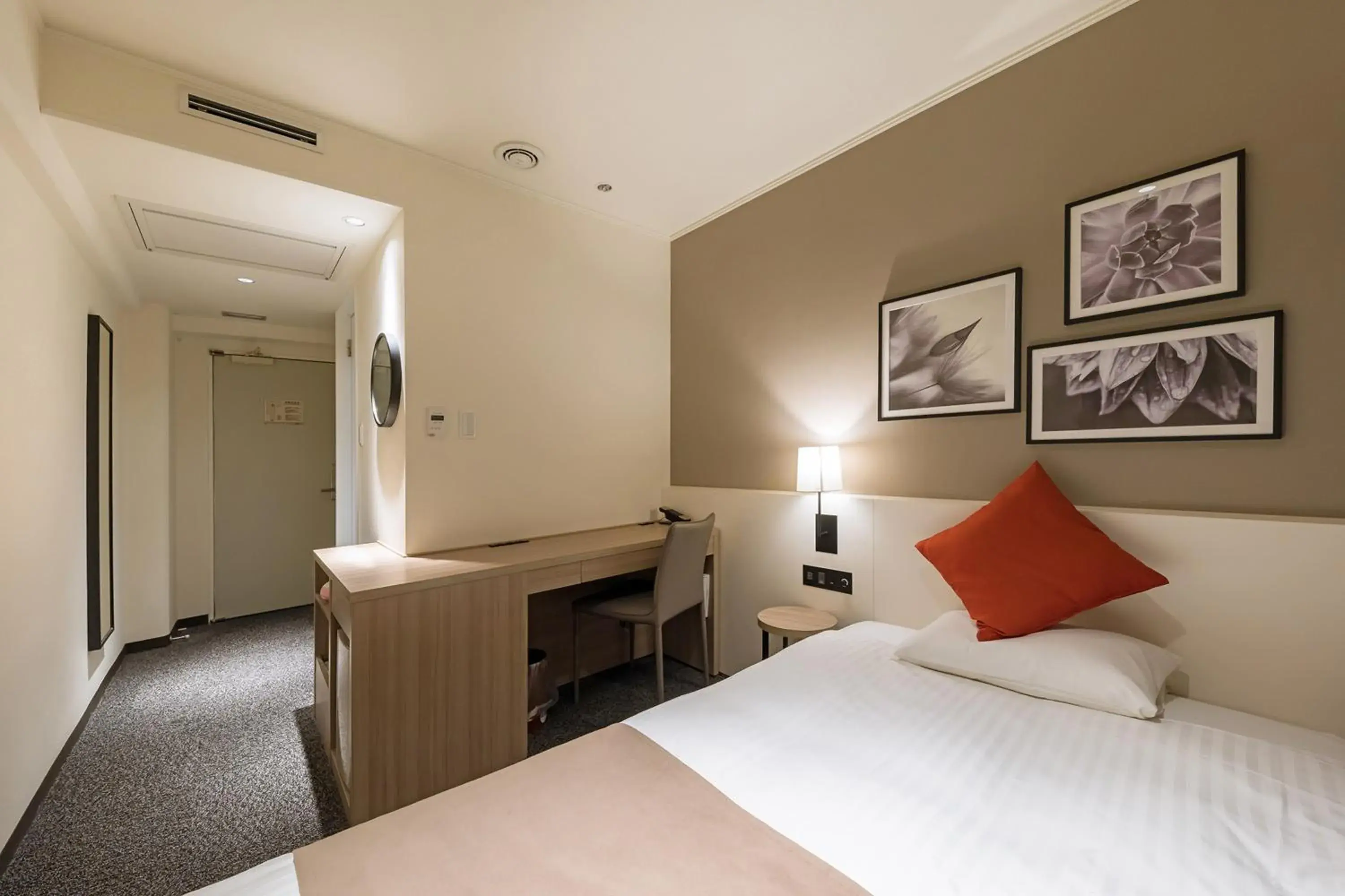 Superior Single Room in Akasaka Yoko Hotel Superior Single Room in Akasaka Yoko Hotel