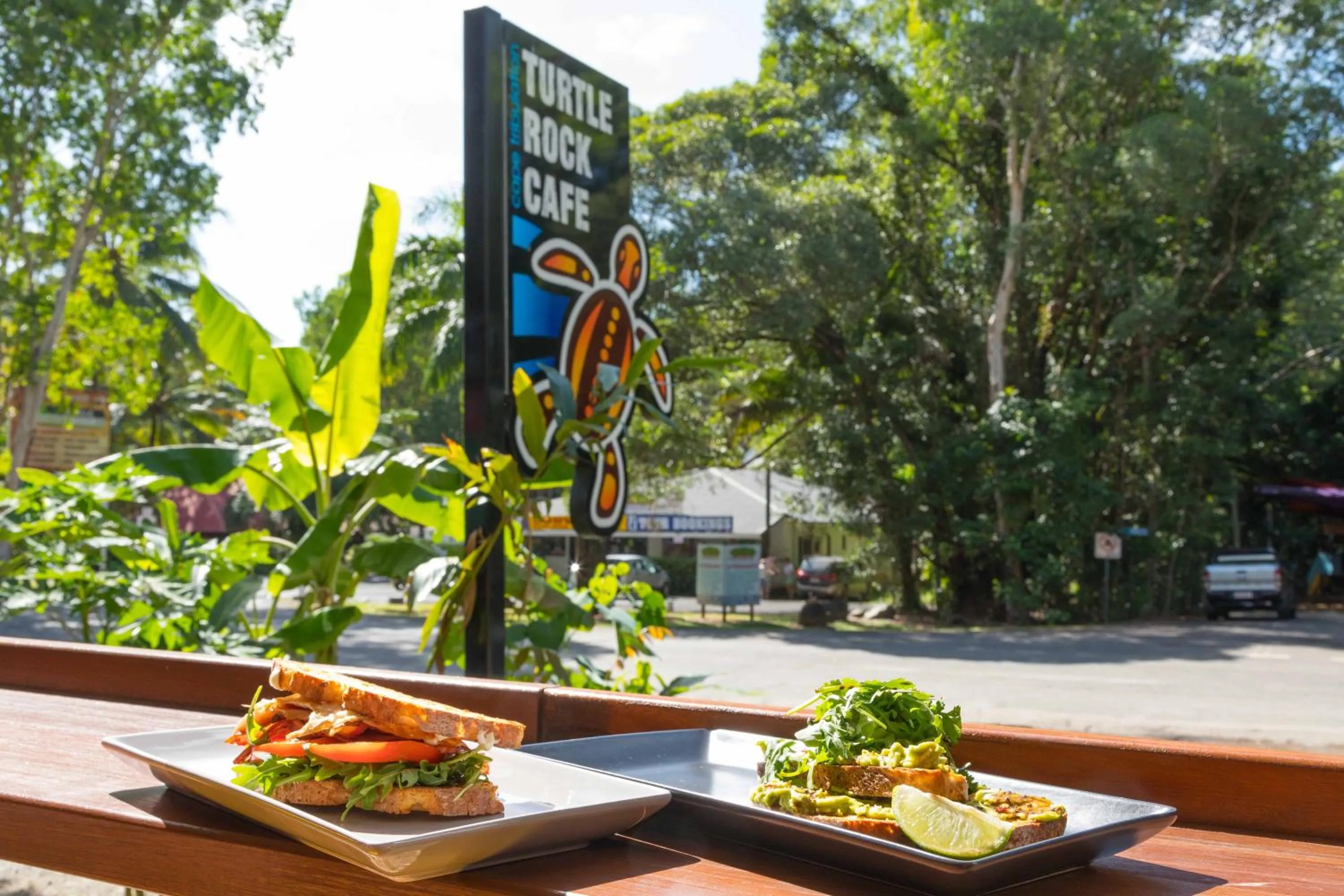 Restaurant/places to eat in Safari Lodge