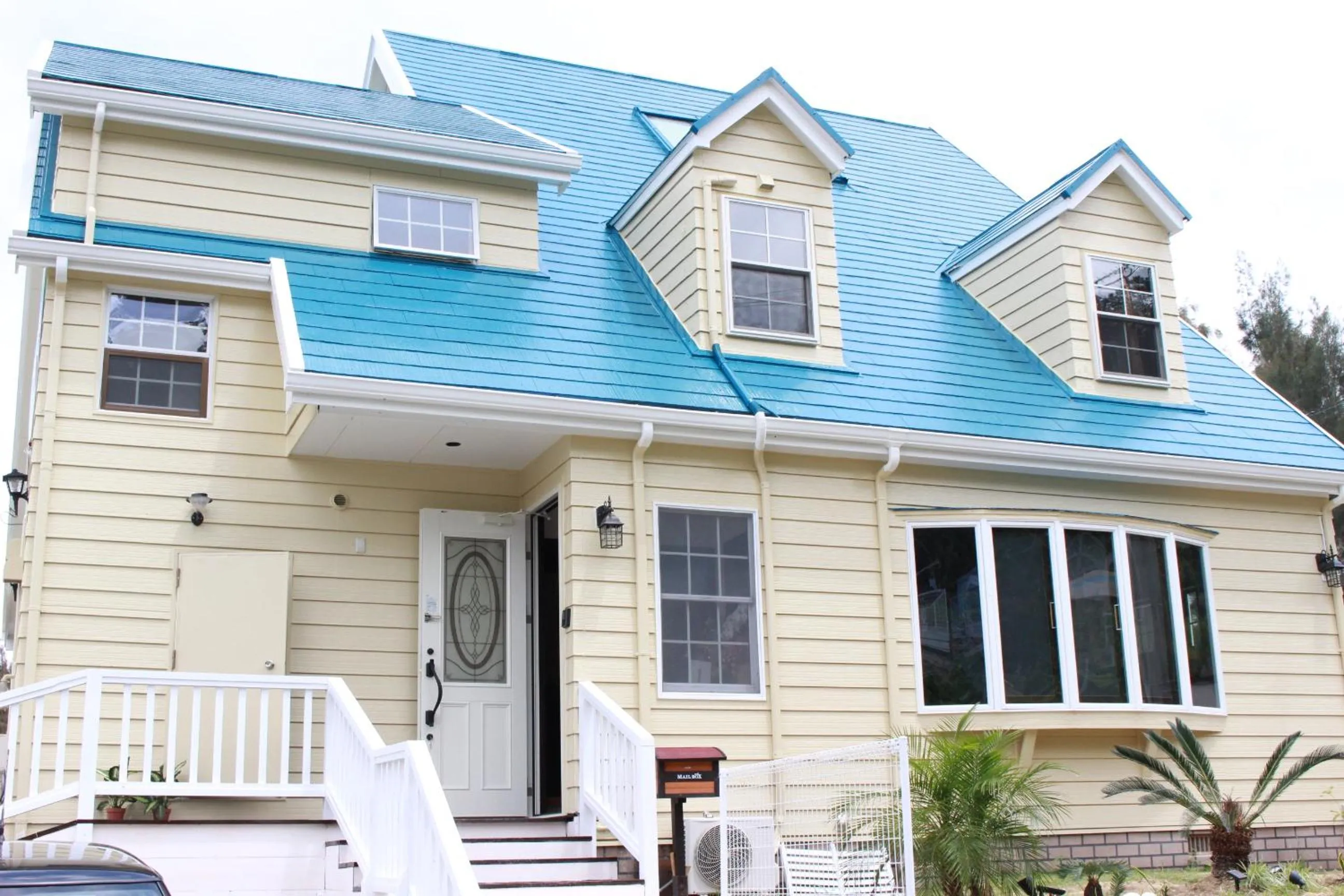 Facade/entrance in Nangoku Lodge Booya