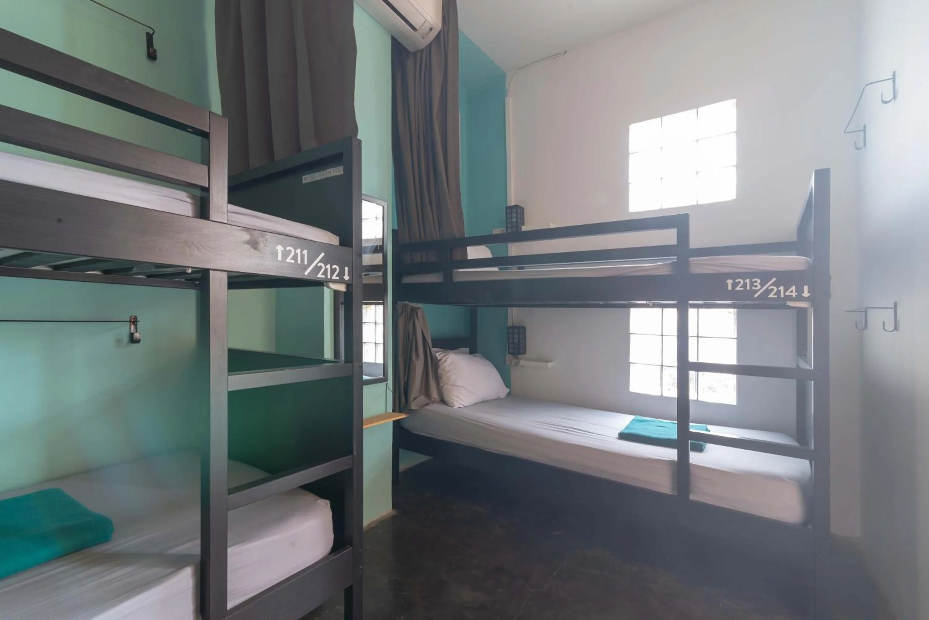 bunk bed, Bed in Wonderloft Hostel Kota Tua