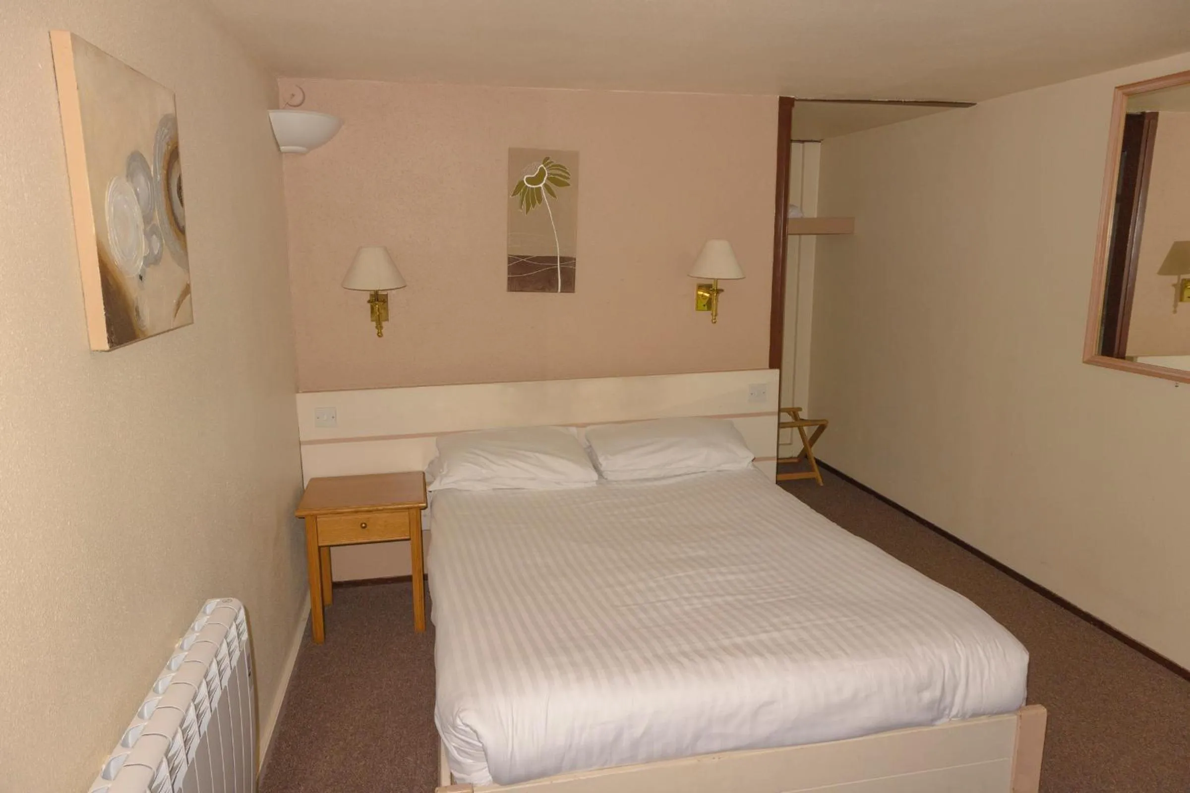 Bed in Primelodge Rotherham