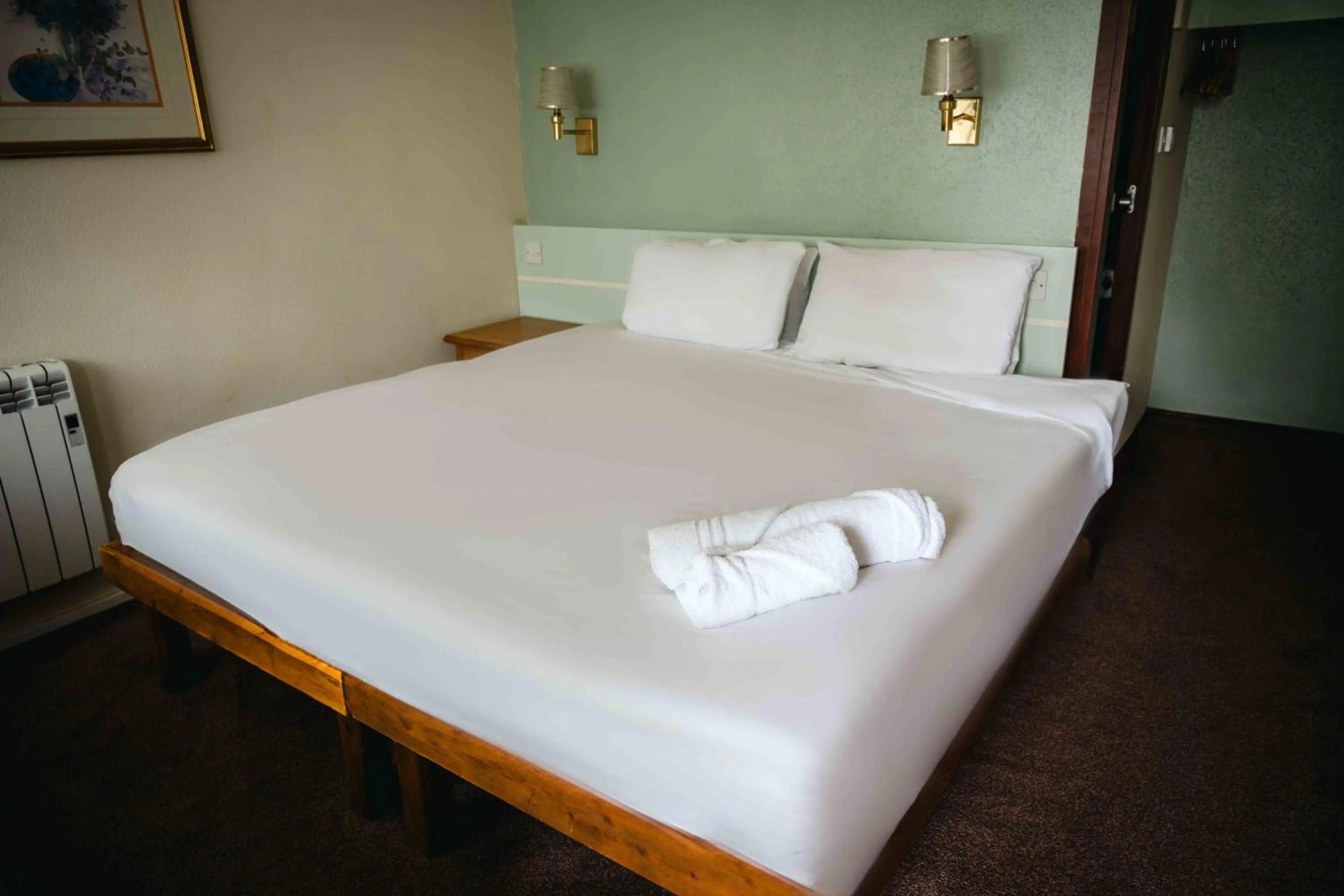 Bedroom, Bed in Primelodge Rotherham