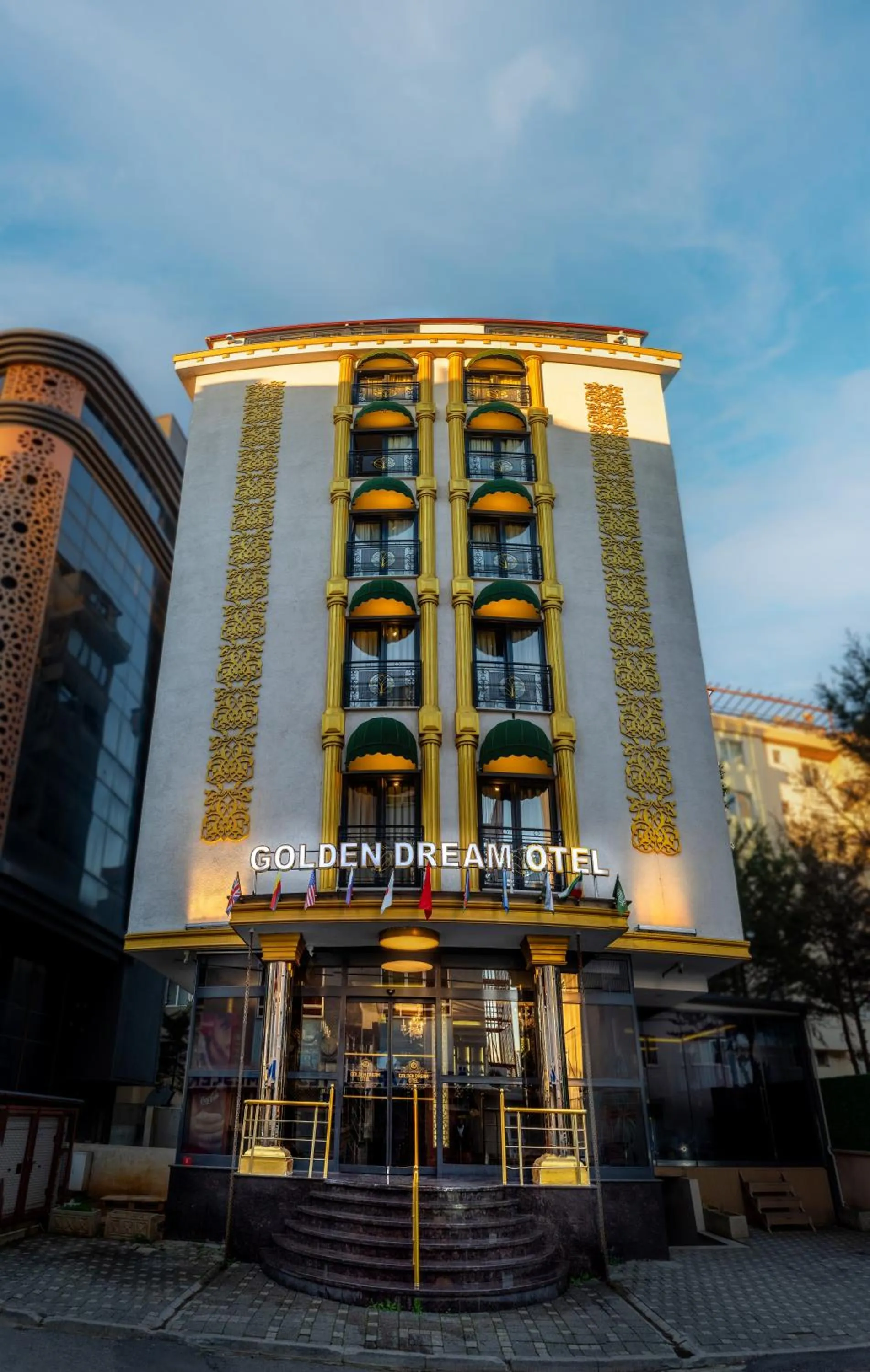 Property building in Golden Dream Otel