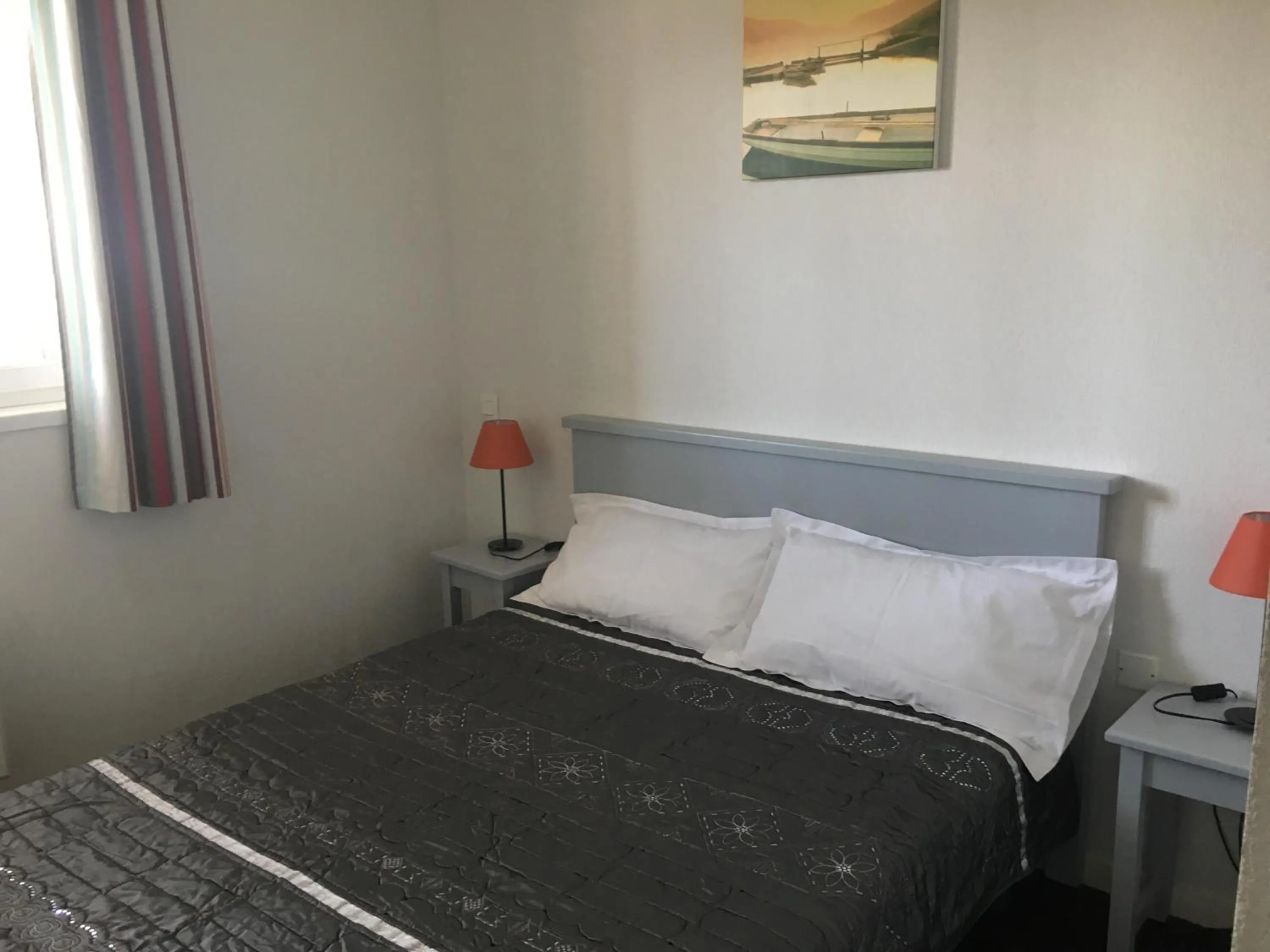 Bed in Laouchet Le Hameau des Grands Lacs