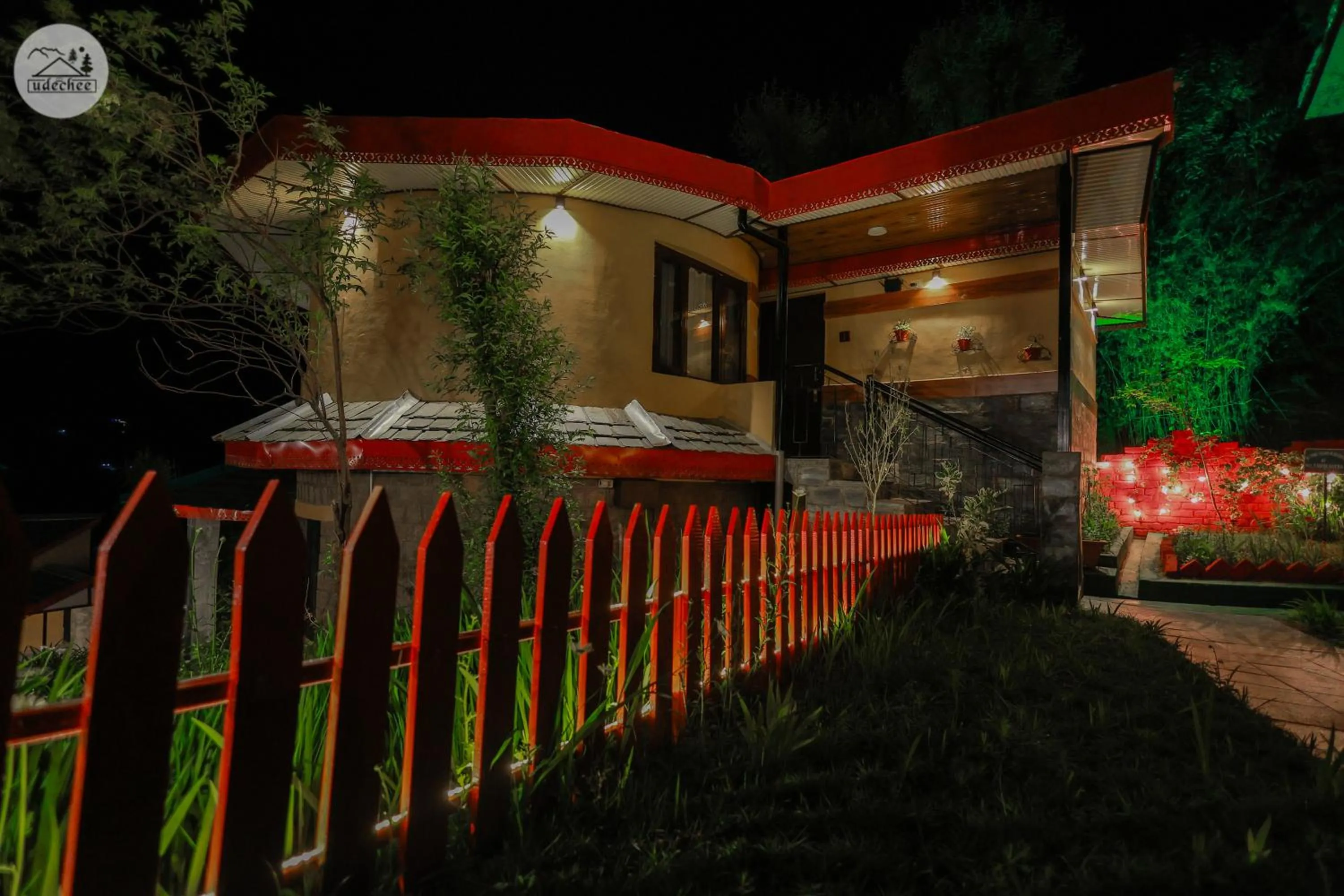 Hotel Udechee Huts, McLeod Ganj