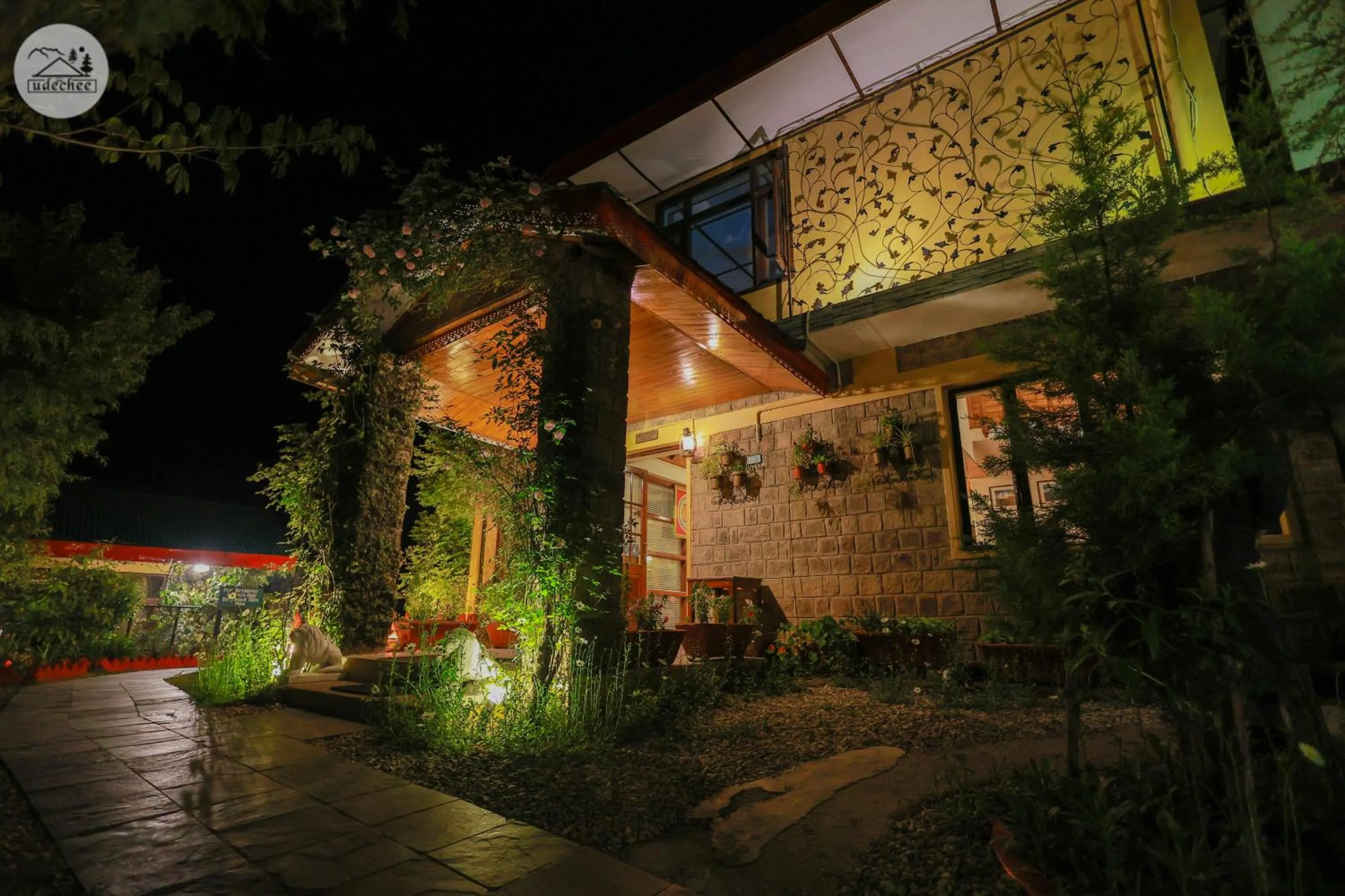 Hotel Udechee Huts, McLeod Ganj