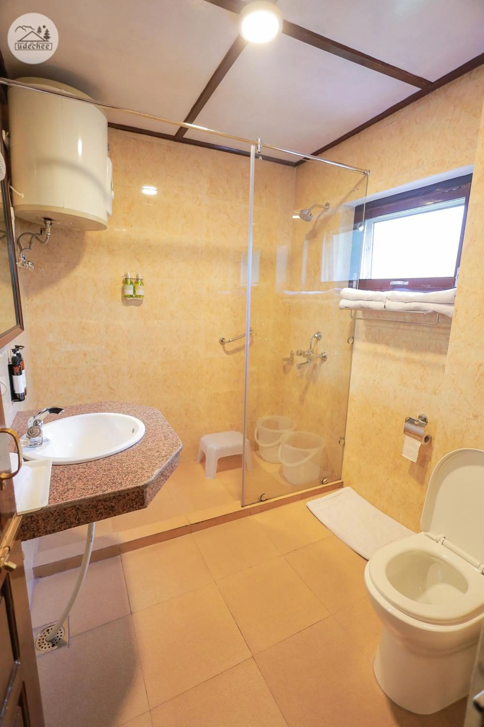 Hotel Udechee Huts, McLeod Ganj