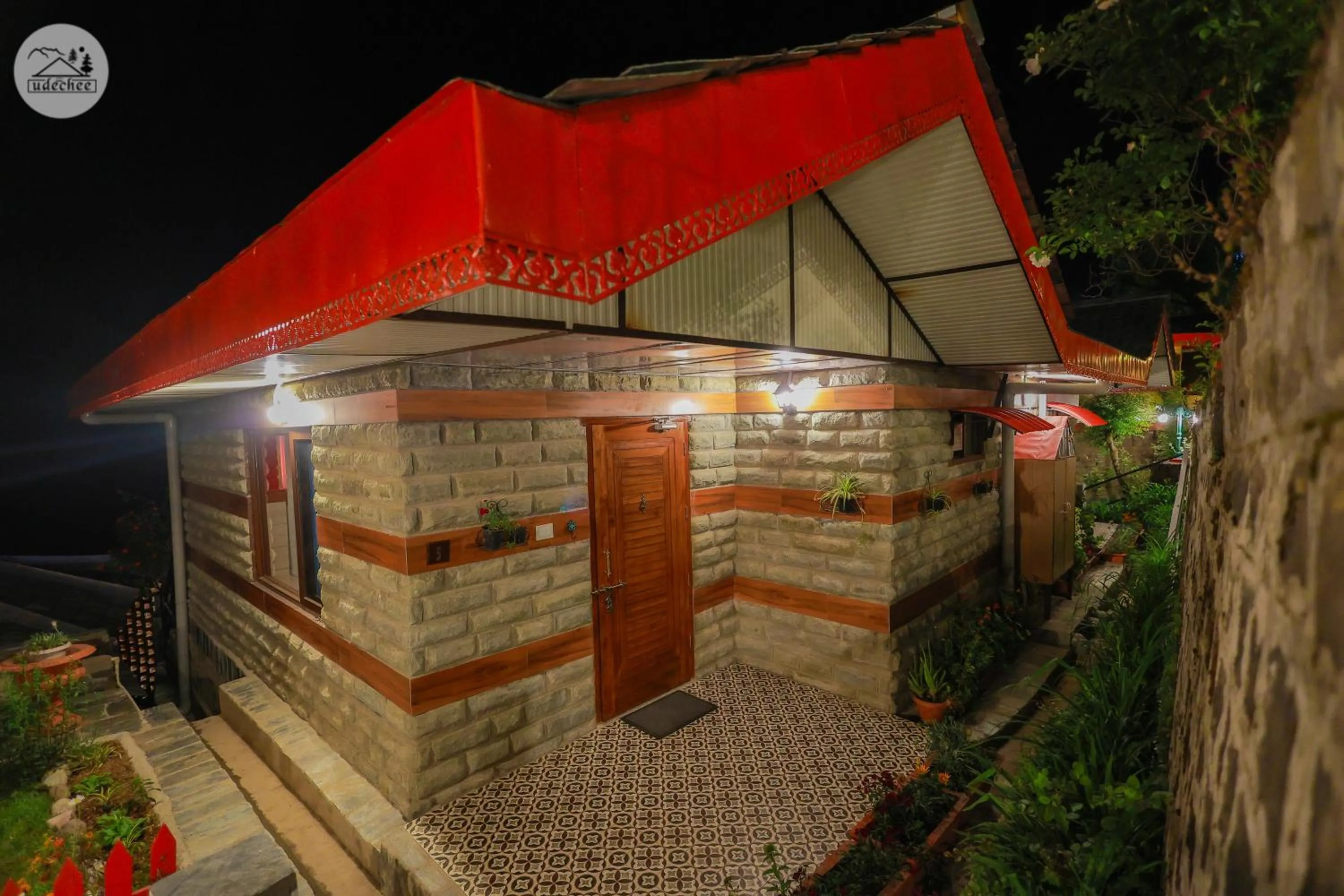 Hotel Udechee Huts, McLeod Ganj