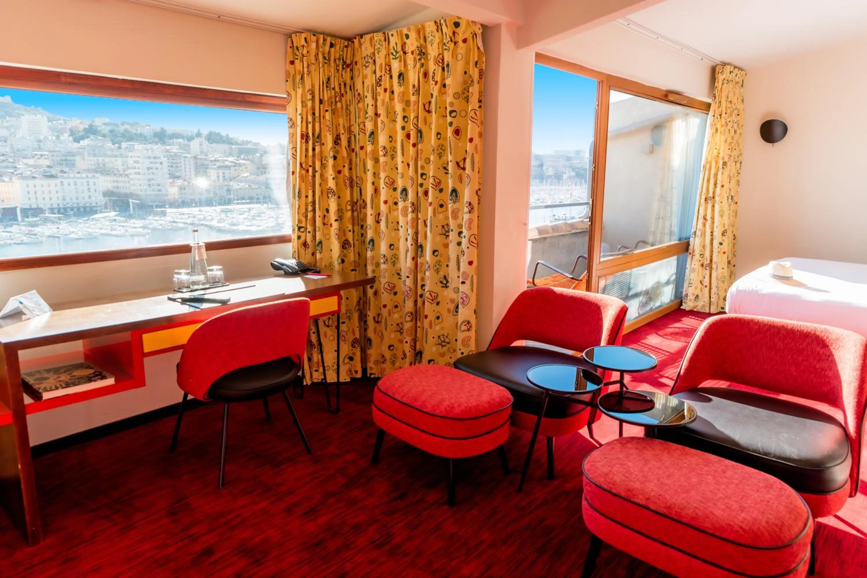 Bed in La Residence Du Vieux Port