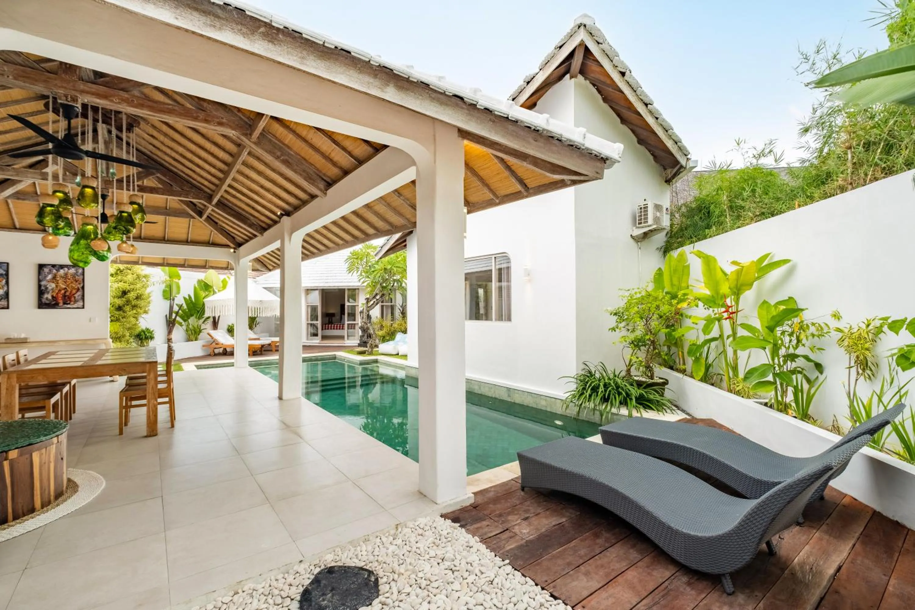 Property building in Villa Dipta