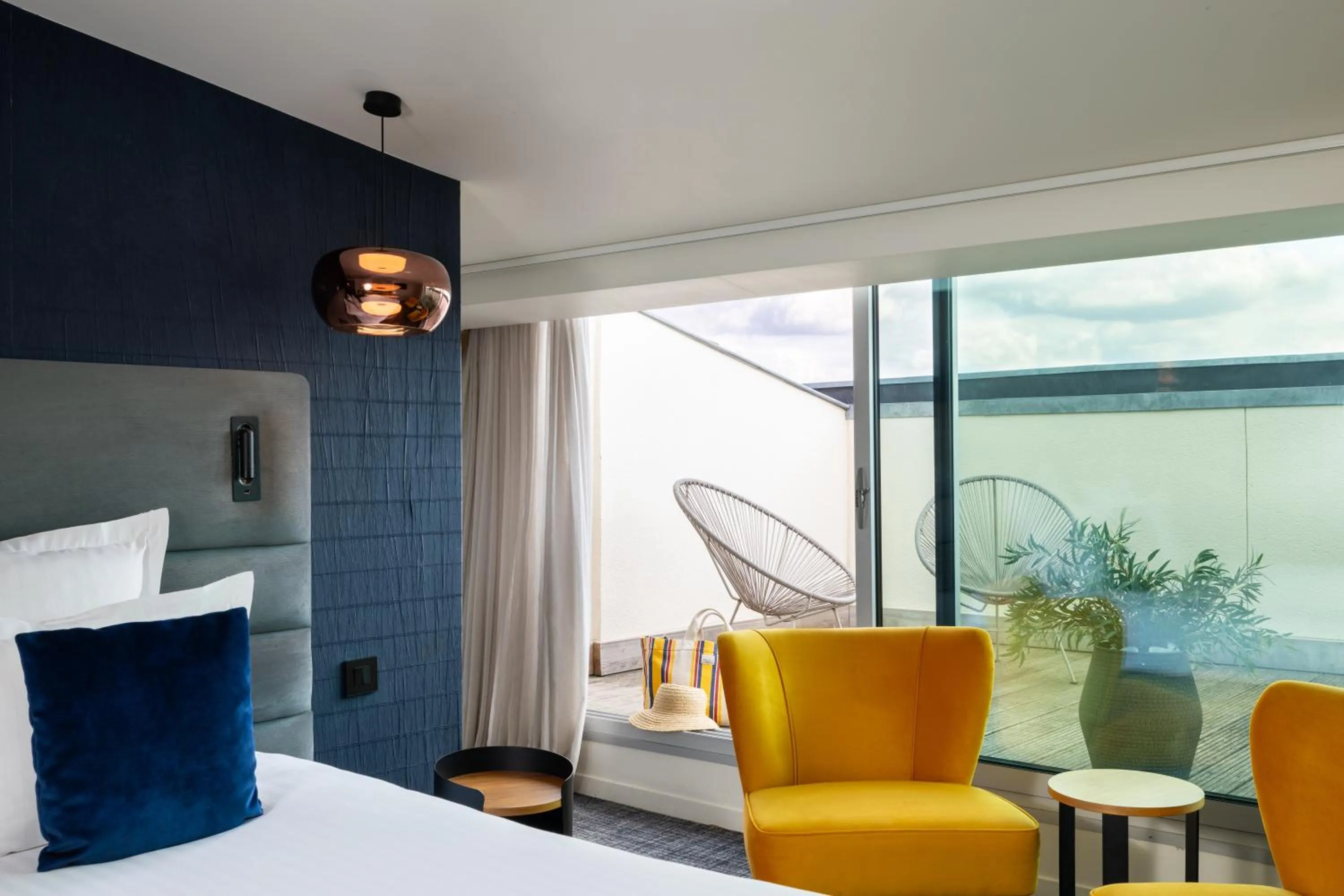 Bed in Hôtel La Maison Bord'eaux