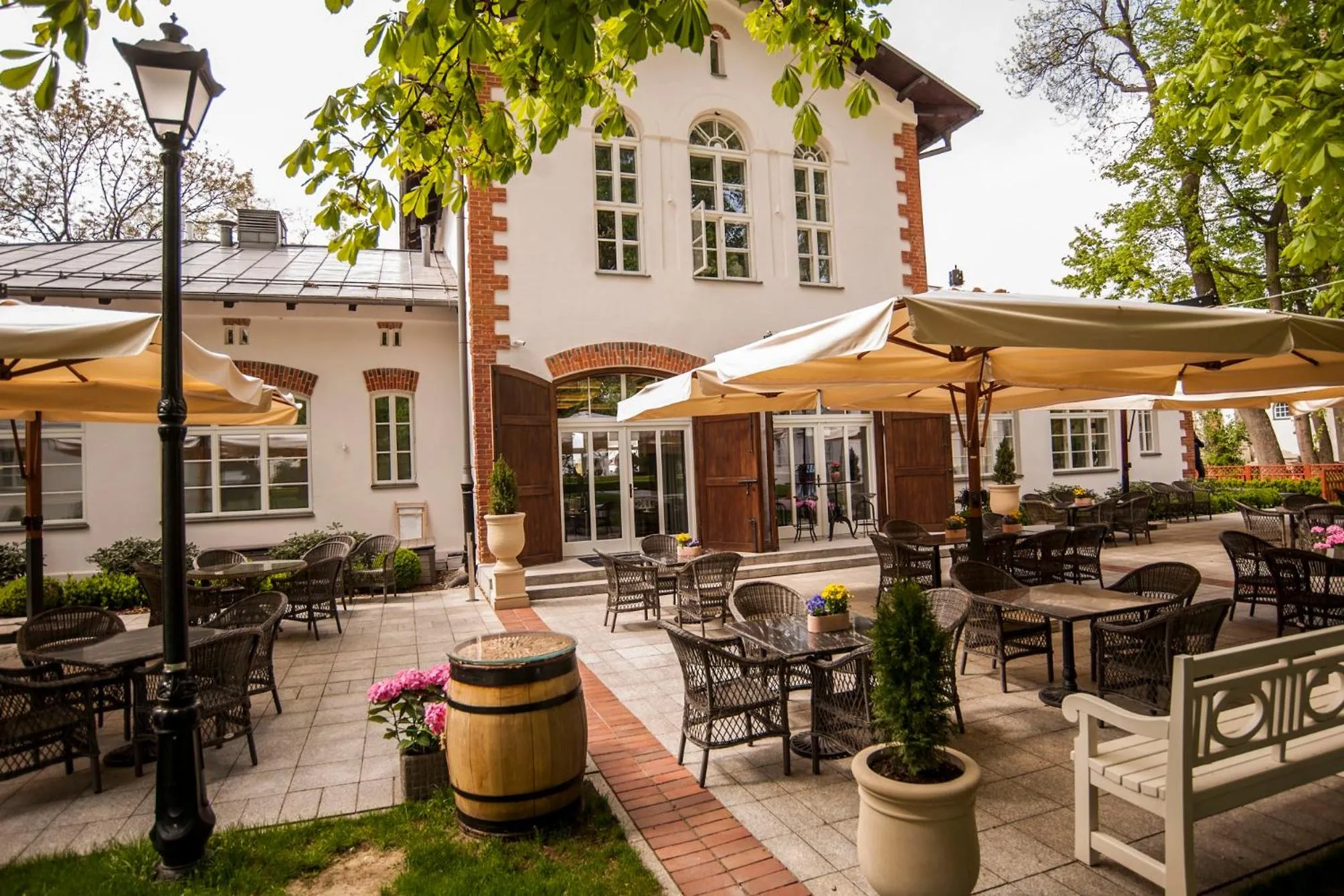 Patio in Hotel & Spa Pałac Mała Wieś