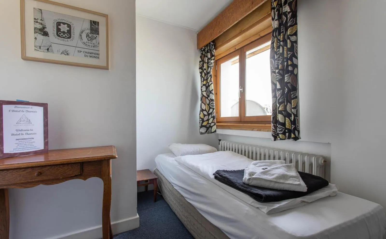 Bedroom, Bed in Hotel Le Chamois