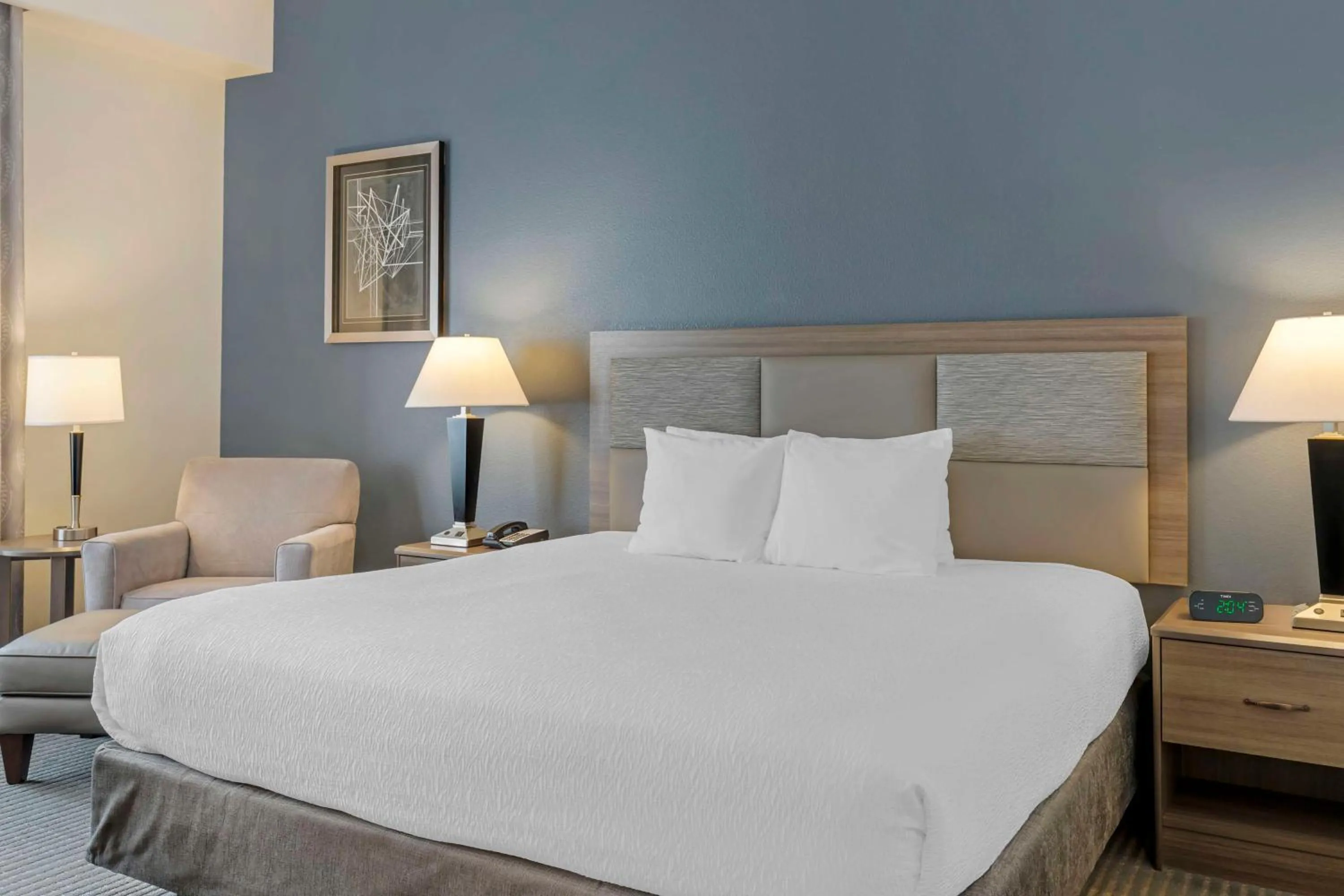 Bedroom, Bed in Best Western Plus Peppertree Nampa Civic Center Inn