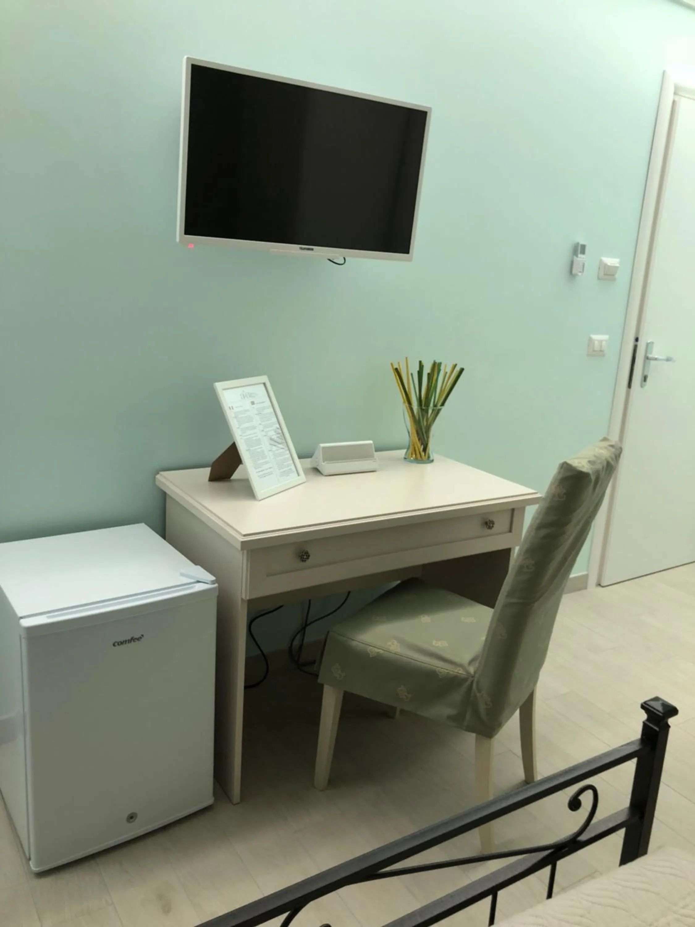 TV and multimedia in Maison Bijou B&B