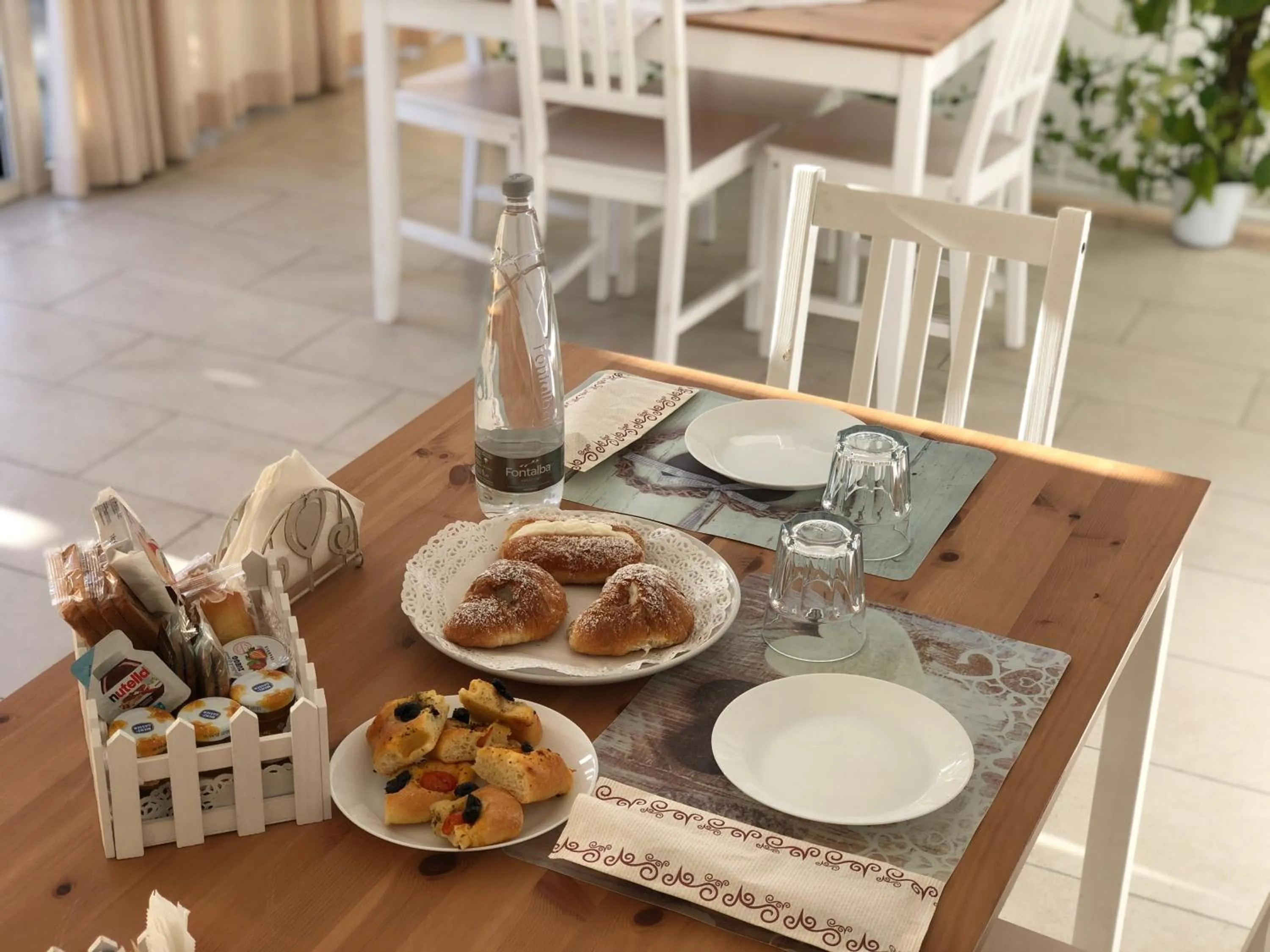 Breakfast in Maison Bijou B&B