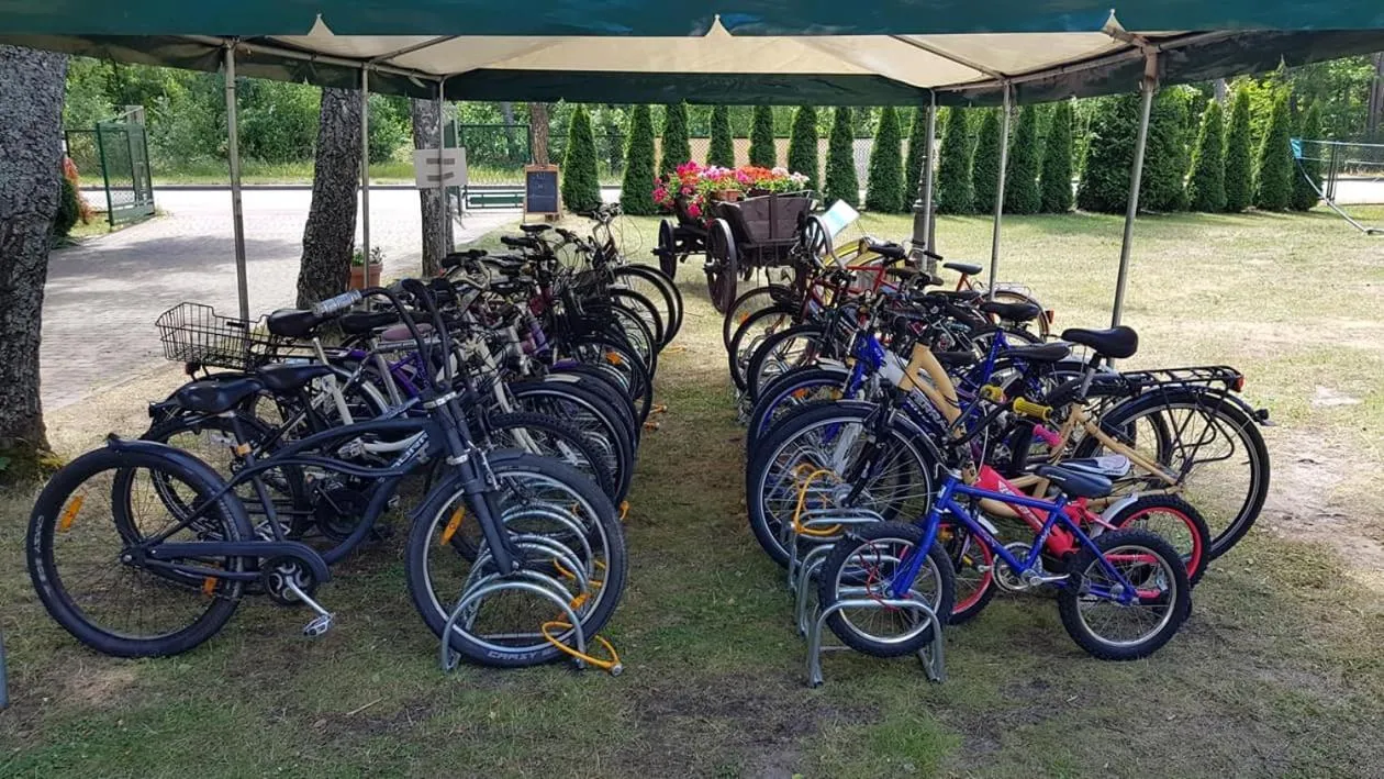 Cycling in O.W. Krakus II - Domki i Pokoje