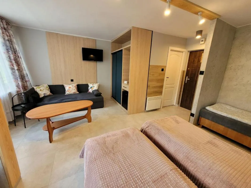 O.W. Krakus II - Domki i Pokoje