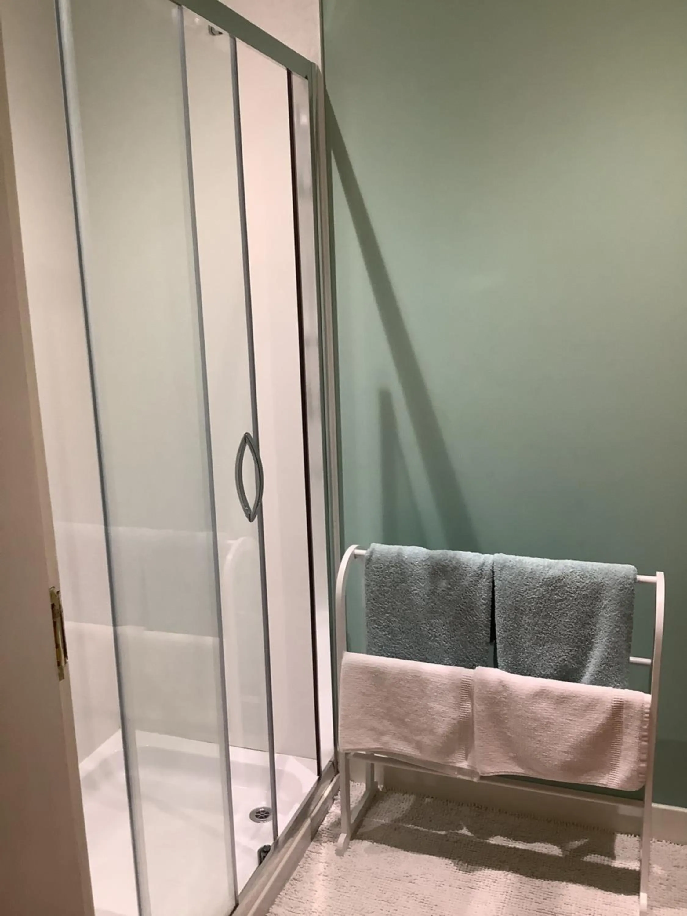 Shower in Doura Lodge