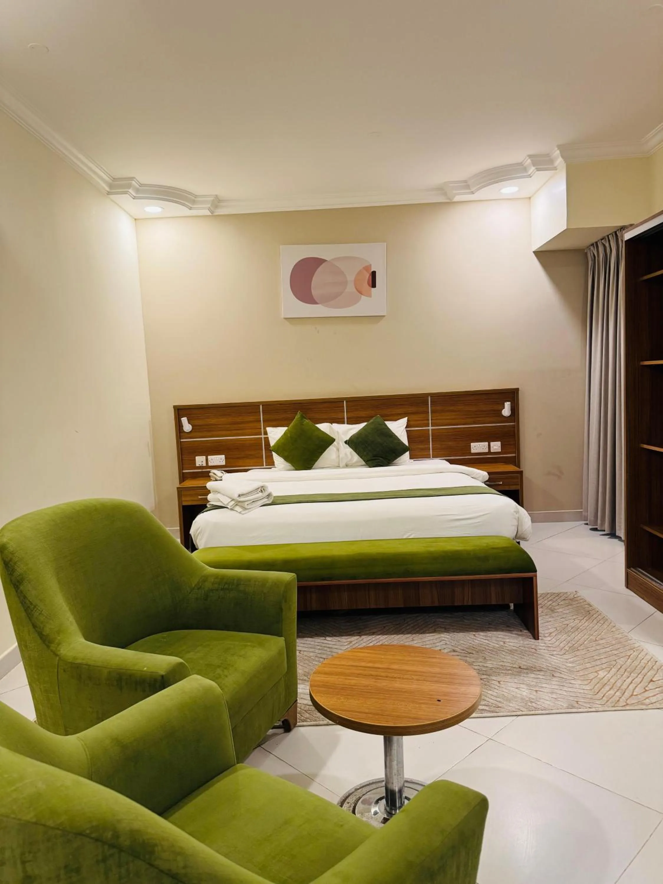 Bed in Muscat Hills Hotel