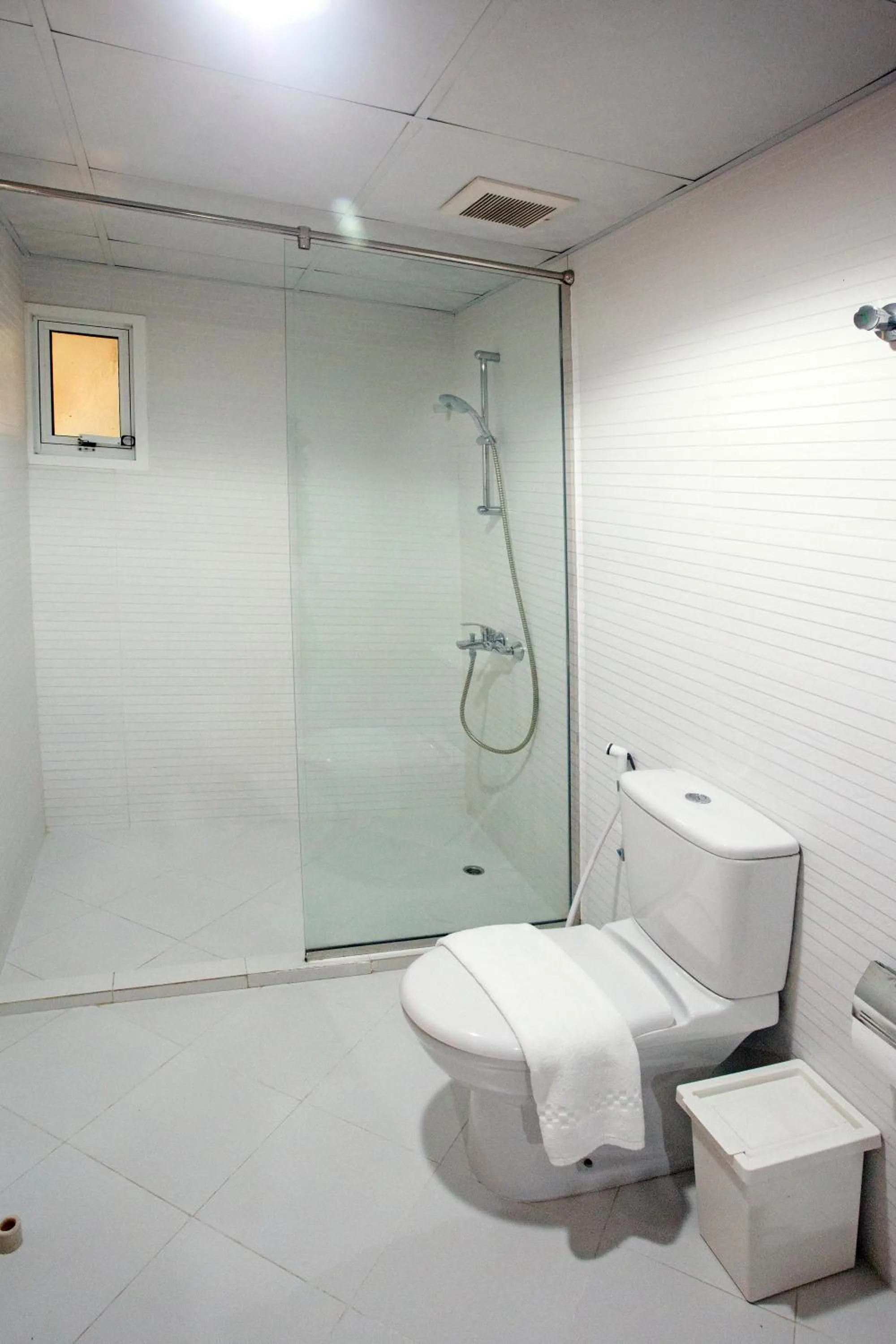 Bathroom in Muscat Hills Hotel