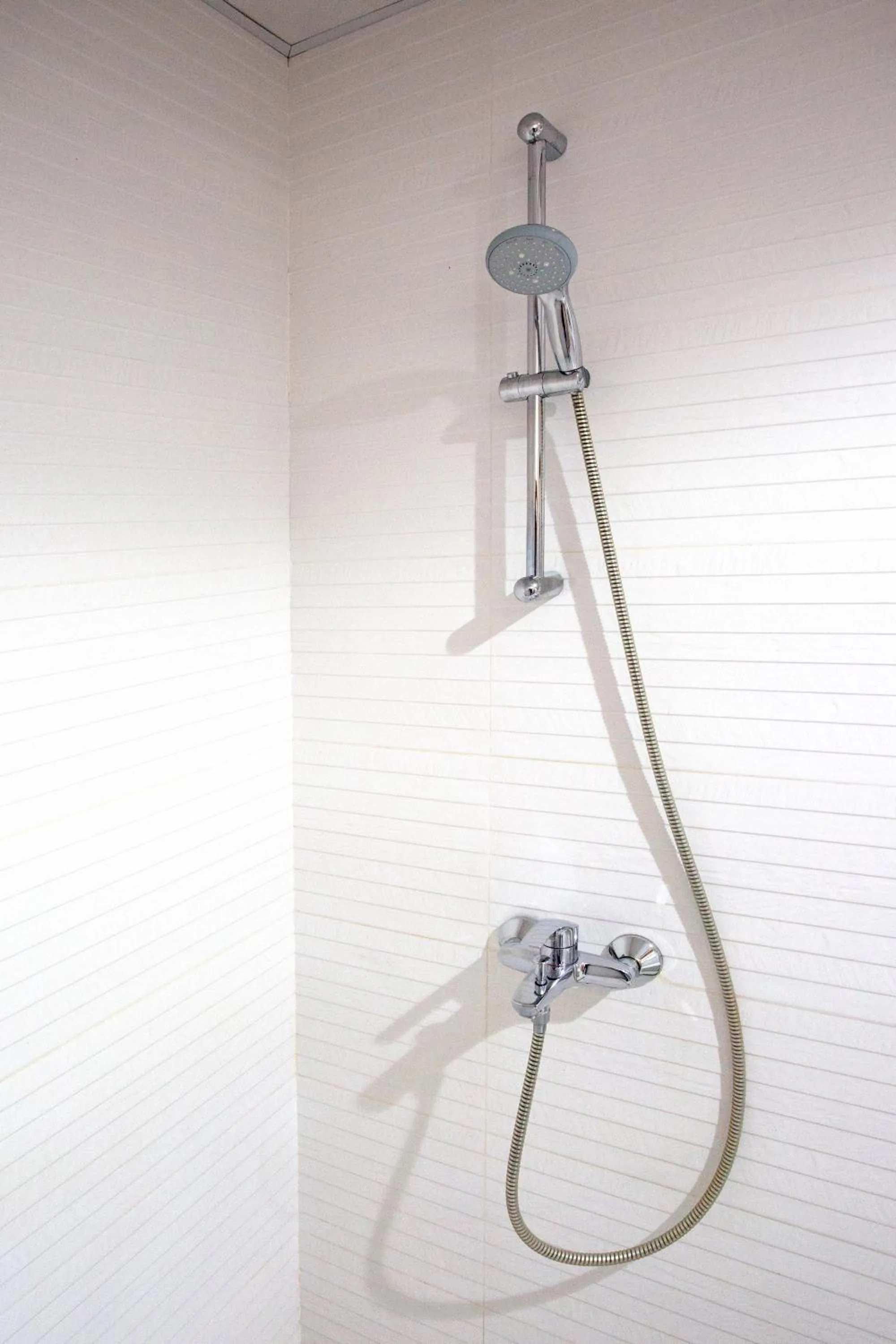 Shower in Muscat Hills Hotel