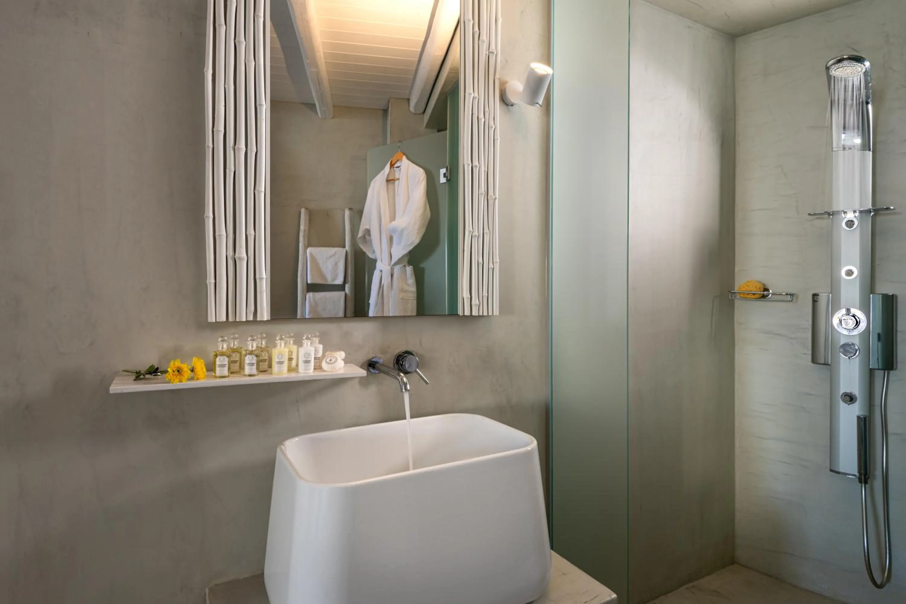 Shower in Mythical Blue Luxury Suites