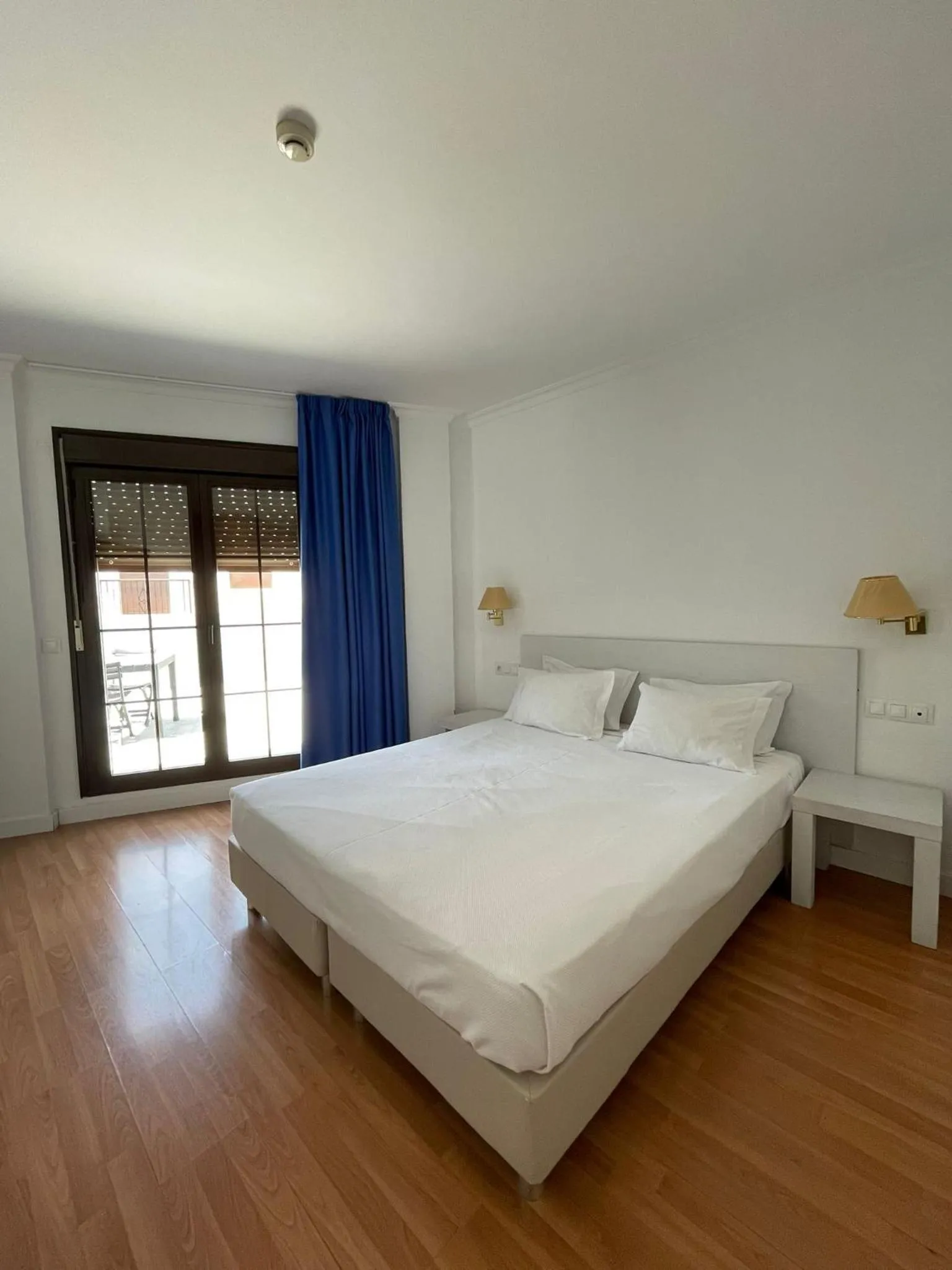 Bedroom, Bed in Hotel Trafalgar