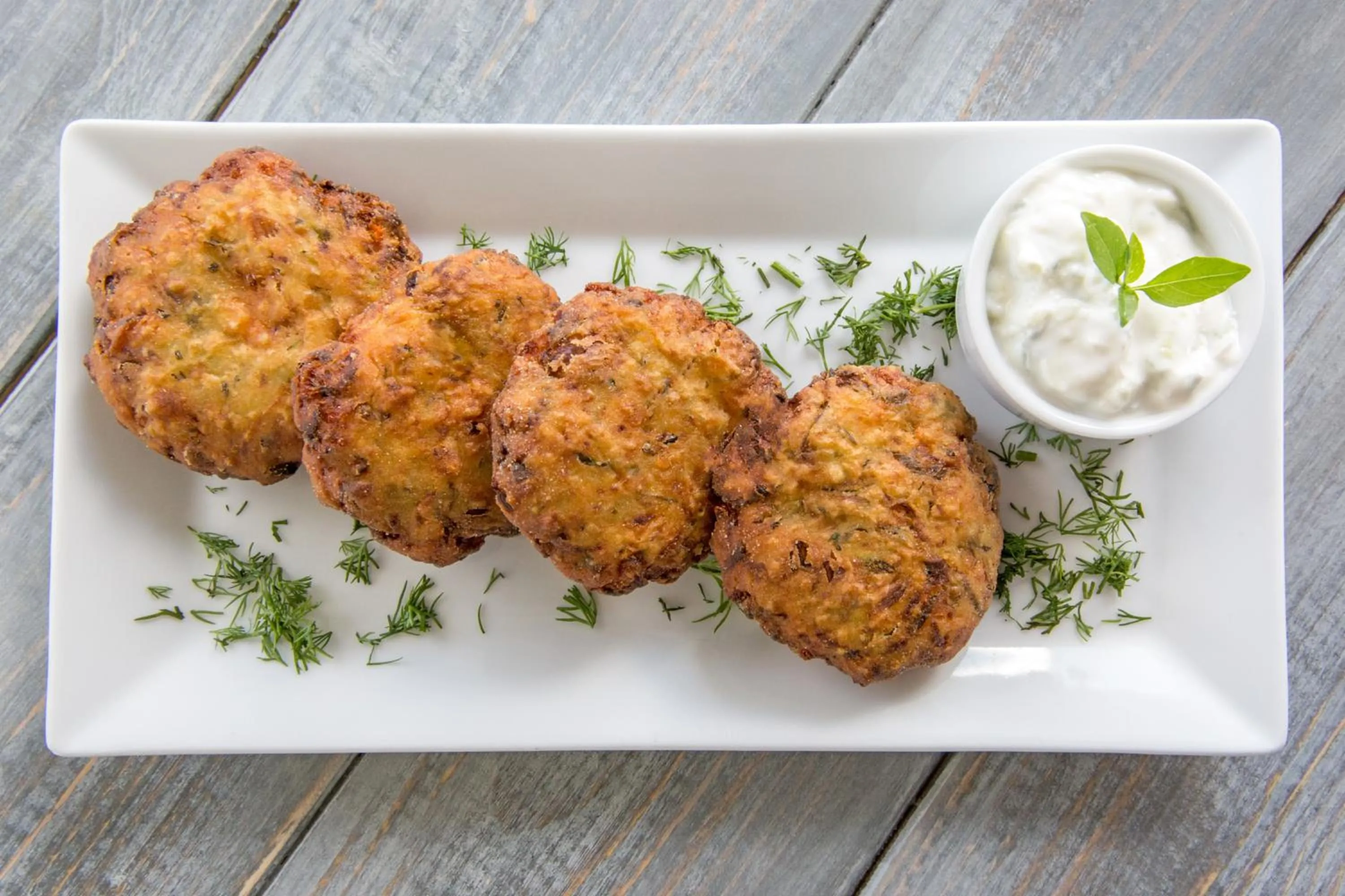 Restaurant/places to eat in Golden Beach Hotel