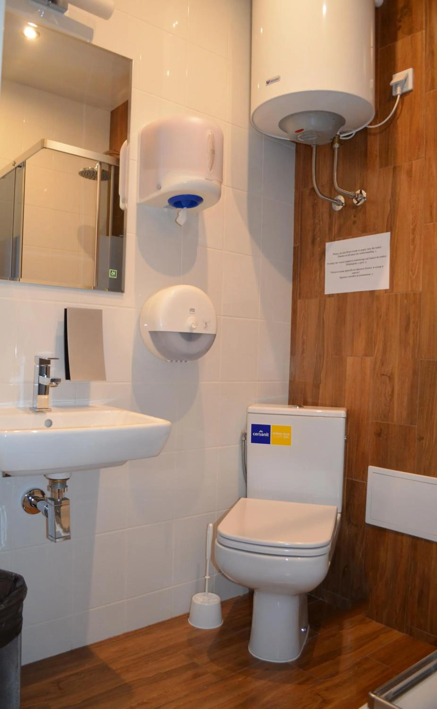 Shower in Ginger ApartHostel