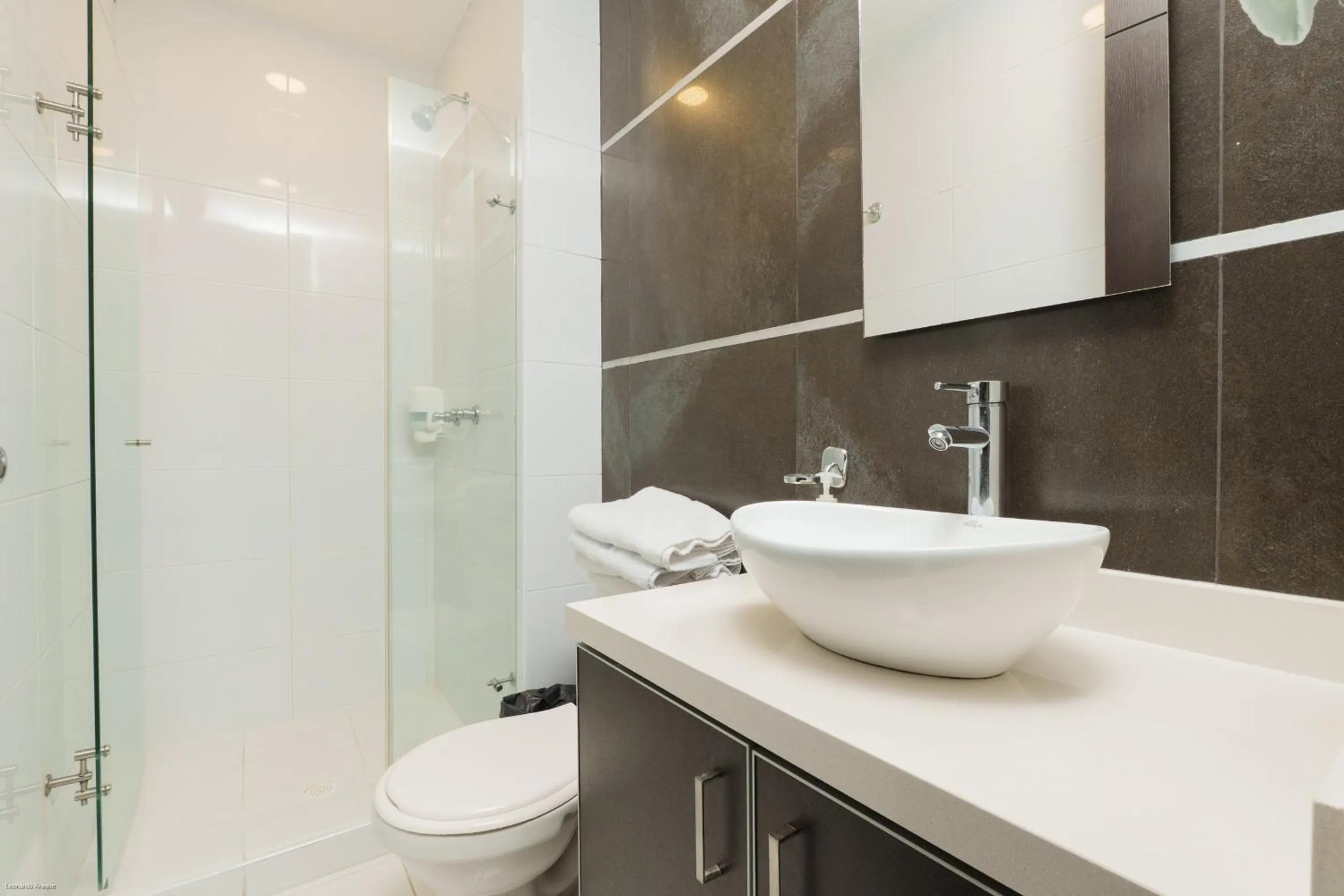 Shower in Hotel El Alba