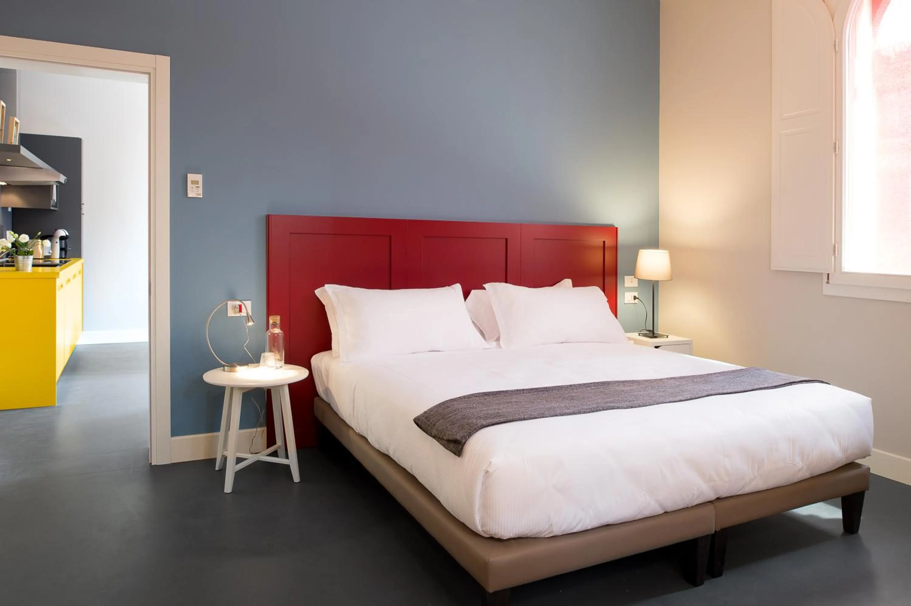 Kitchen or kitchenette, Bed in Almarossa