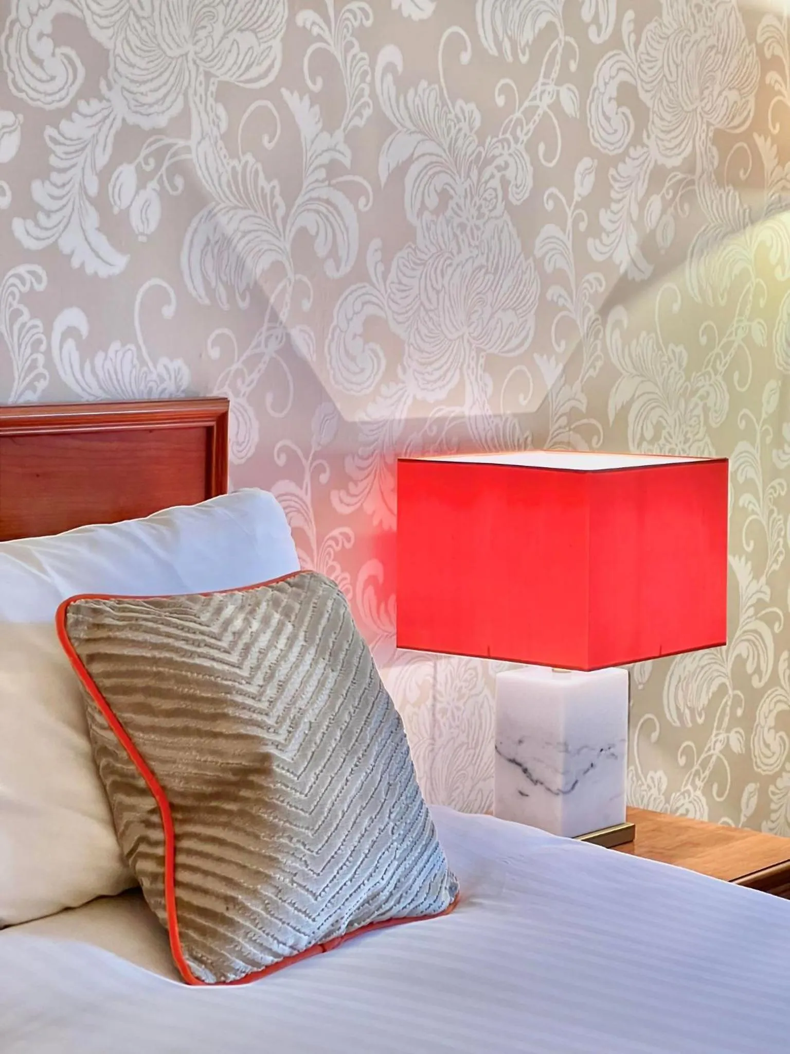 Bedroom, Bed in Garvock House Hotel