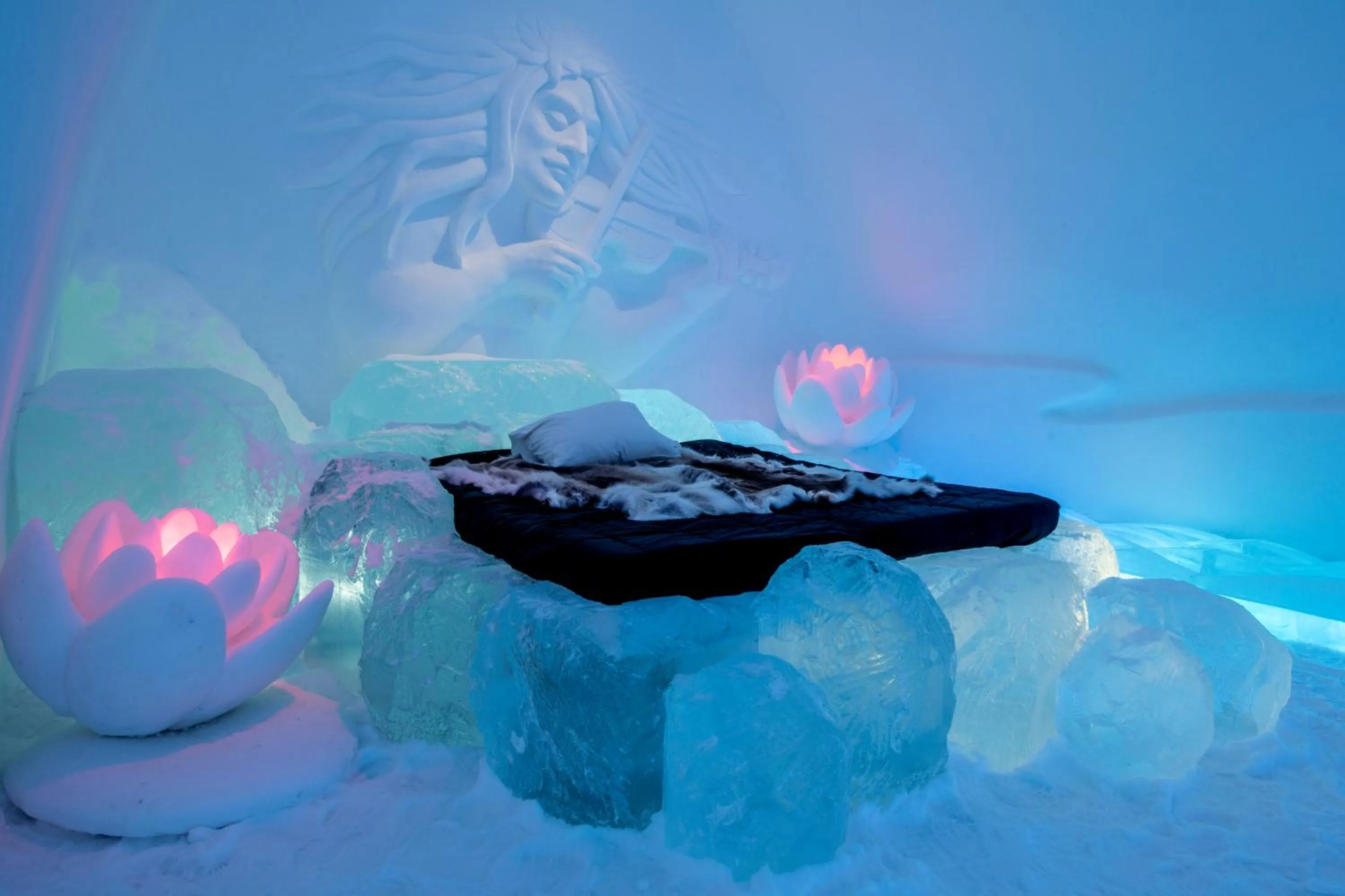 Photo of the whole room in IceHotel