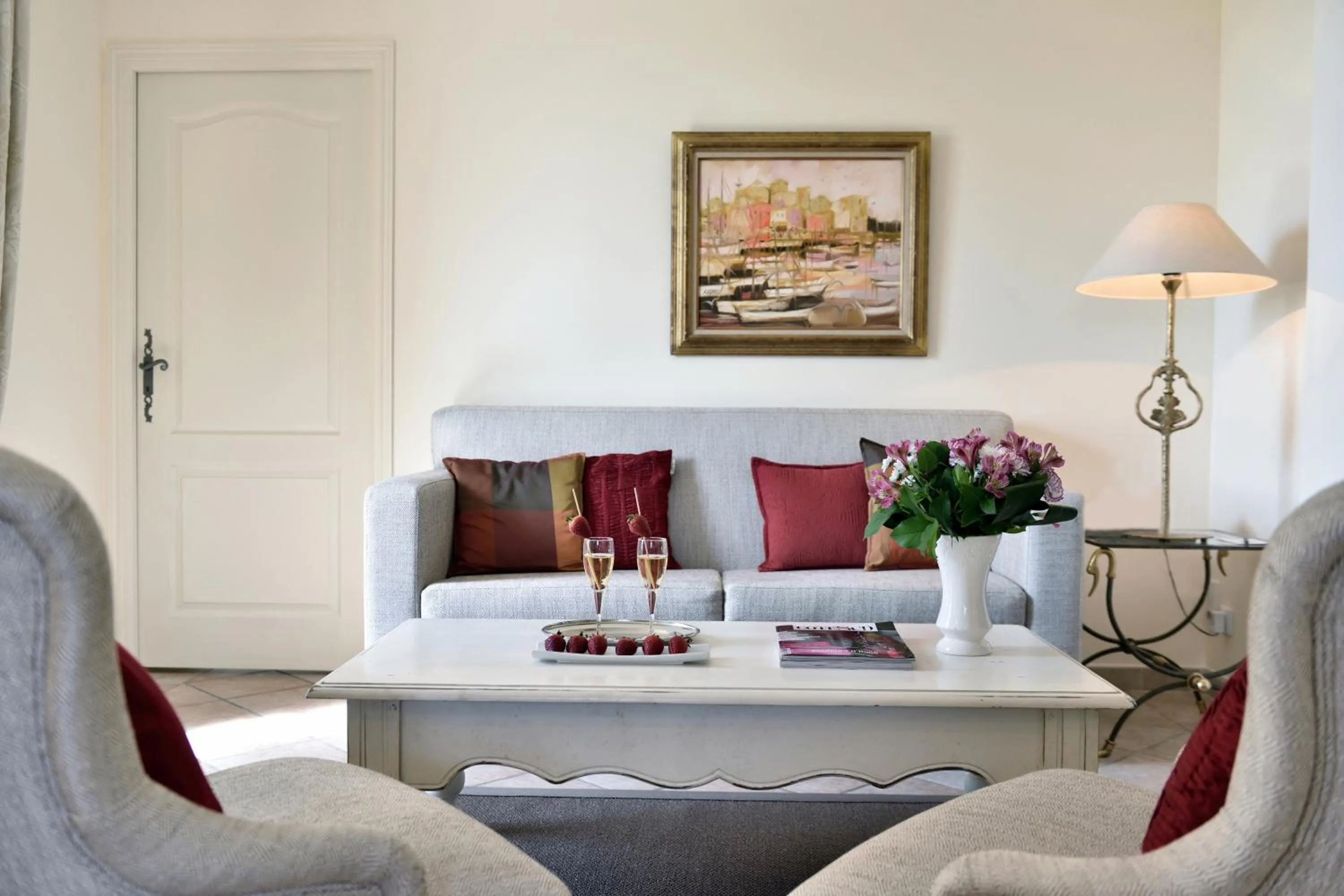 Living room in Hôtel La Grande Bastide