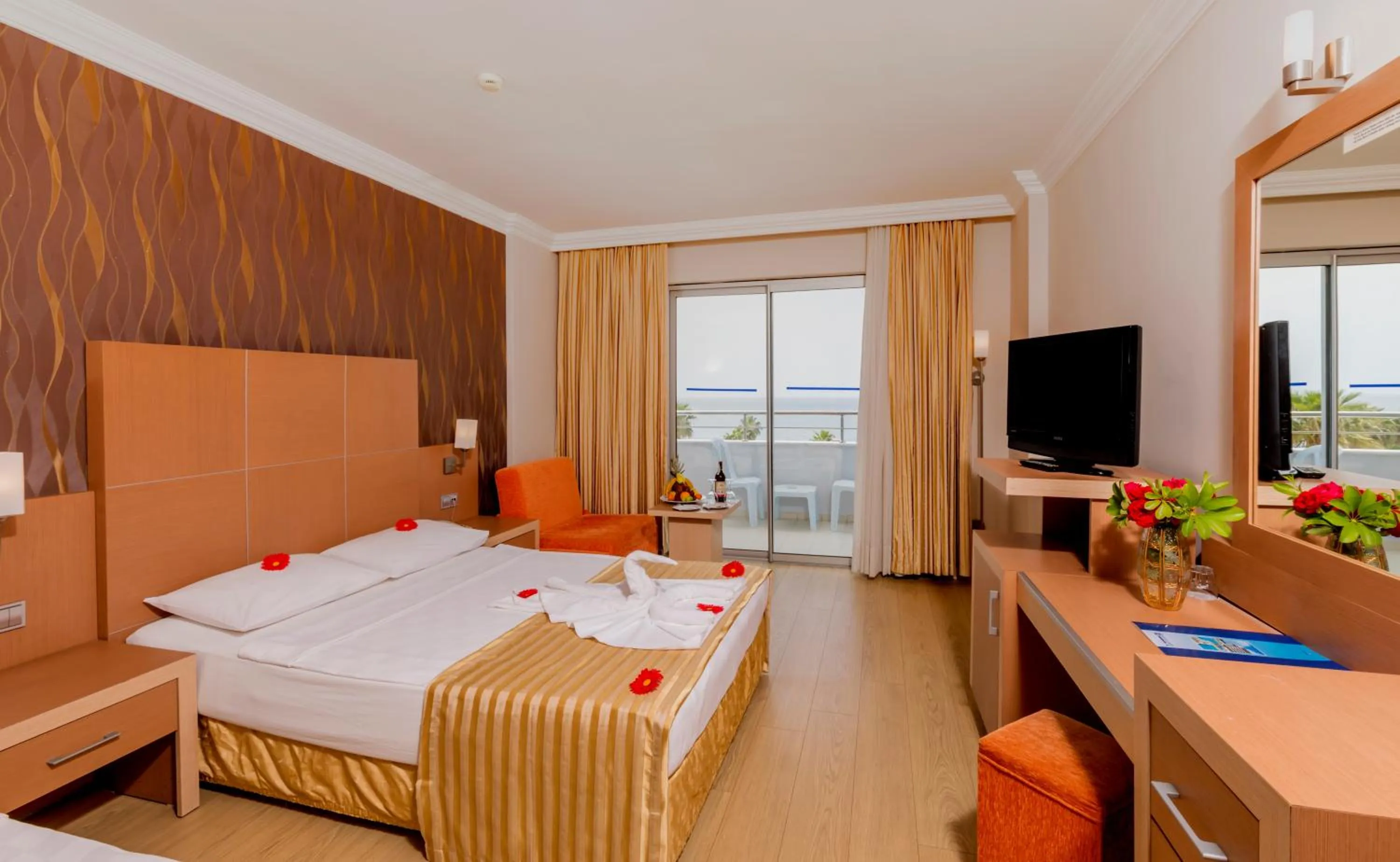 Bed in Holiday Garden Resort- Ultra All İnclusive