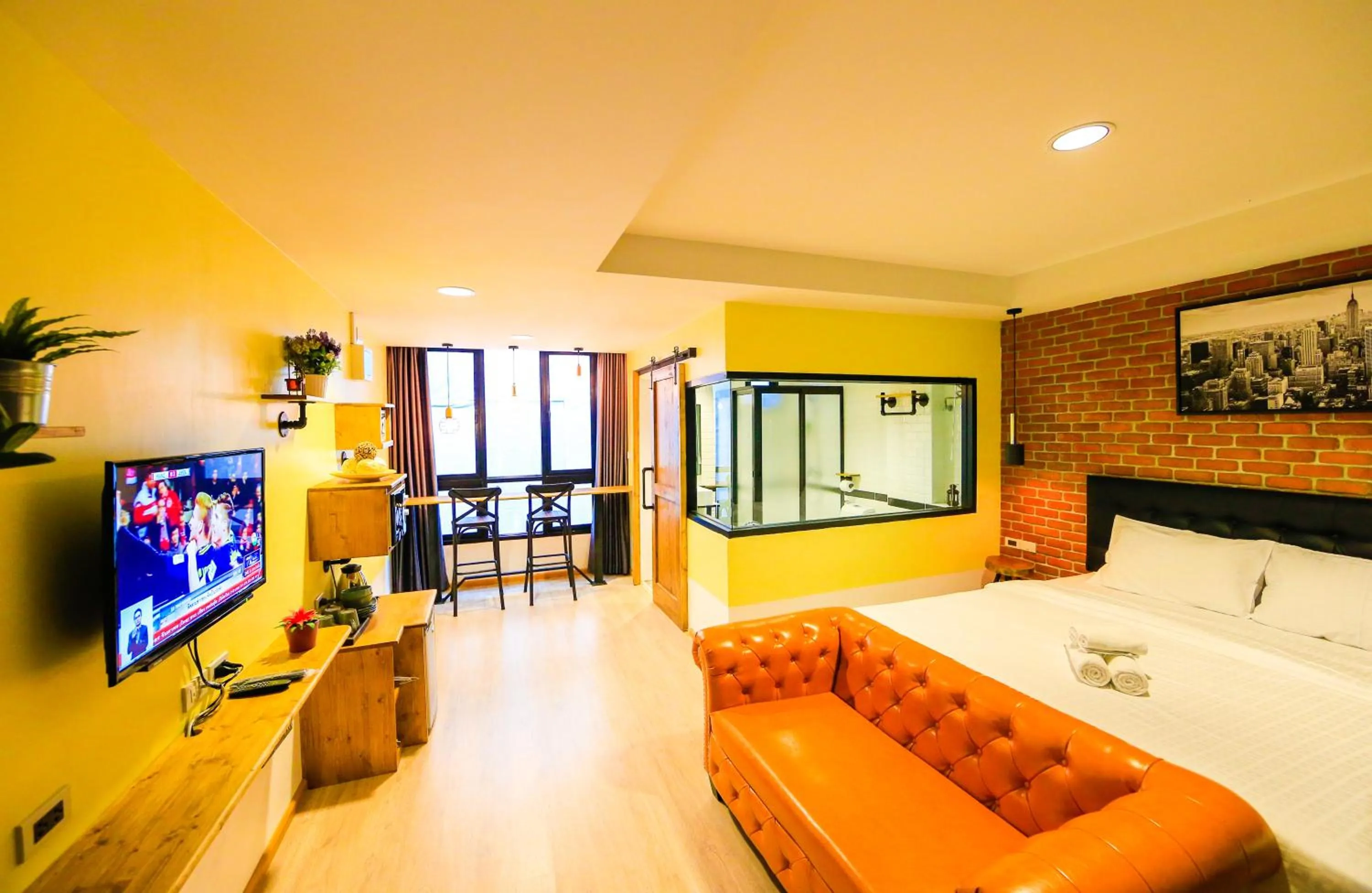 Photo of the whole room, Bed in Adagio Bangkok