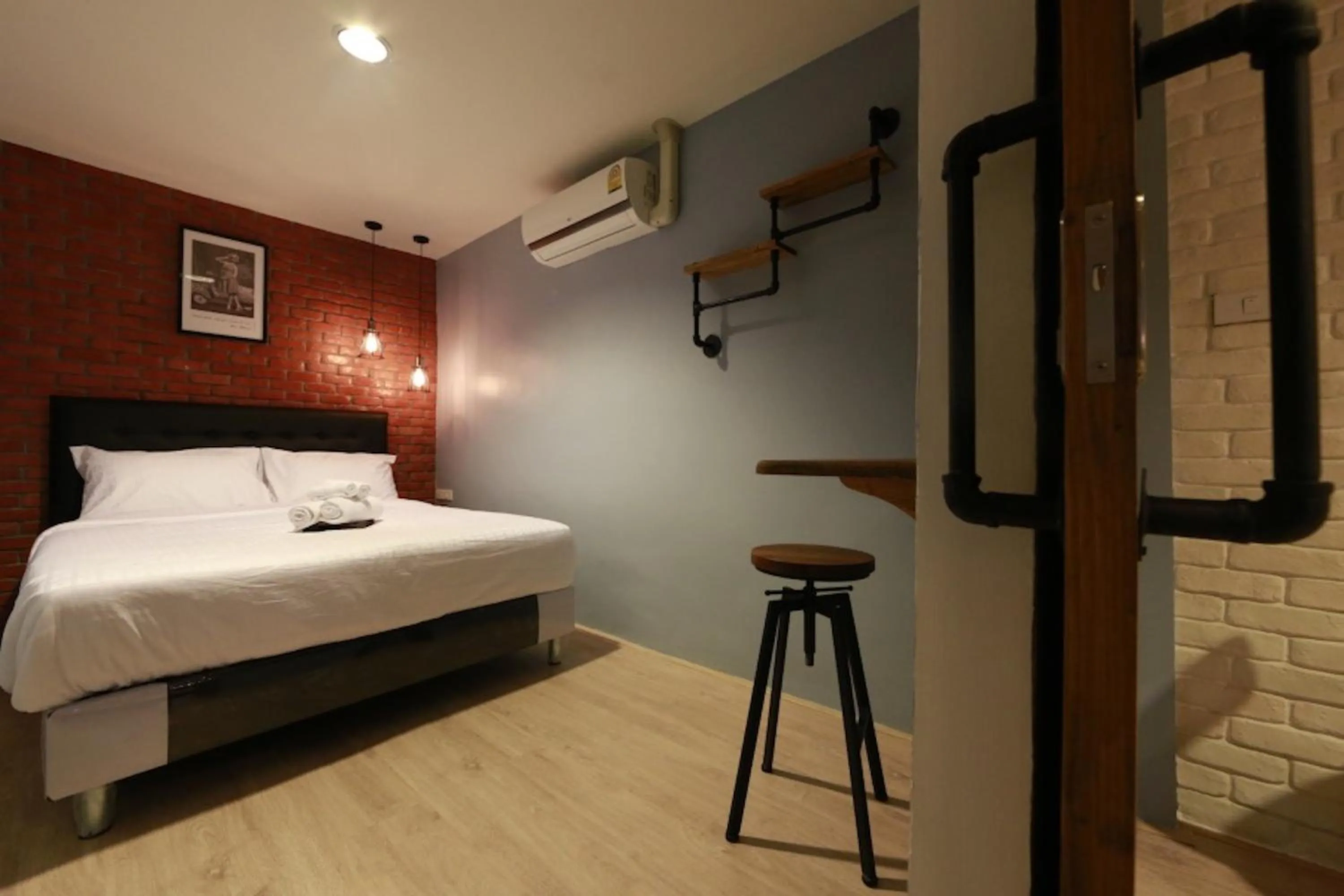 Photo of the whole room, Bed in Adagio Bangkok