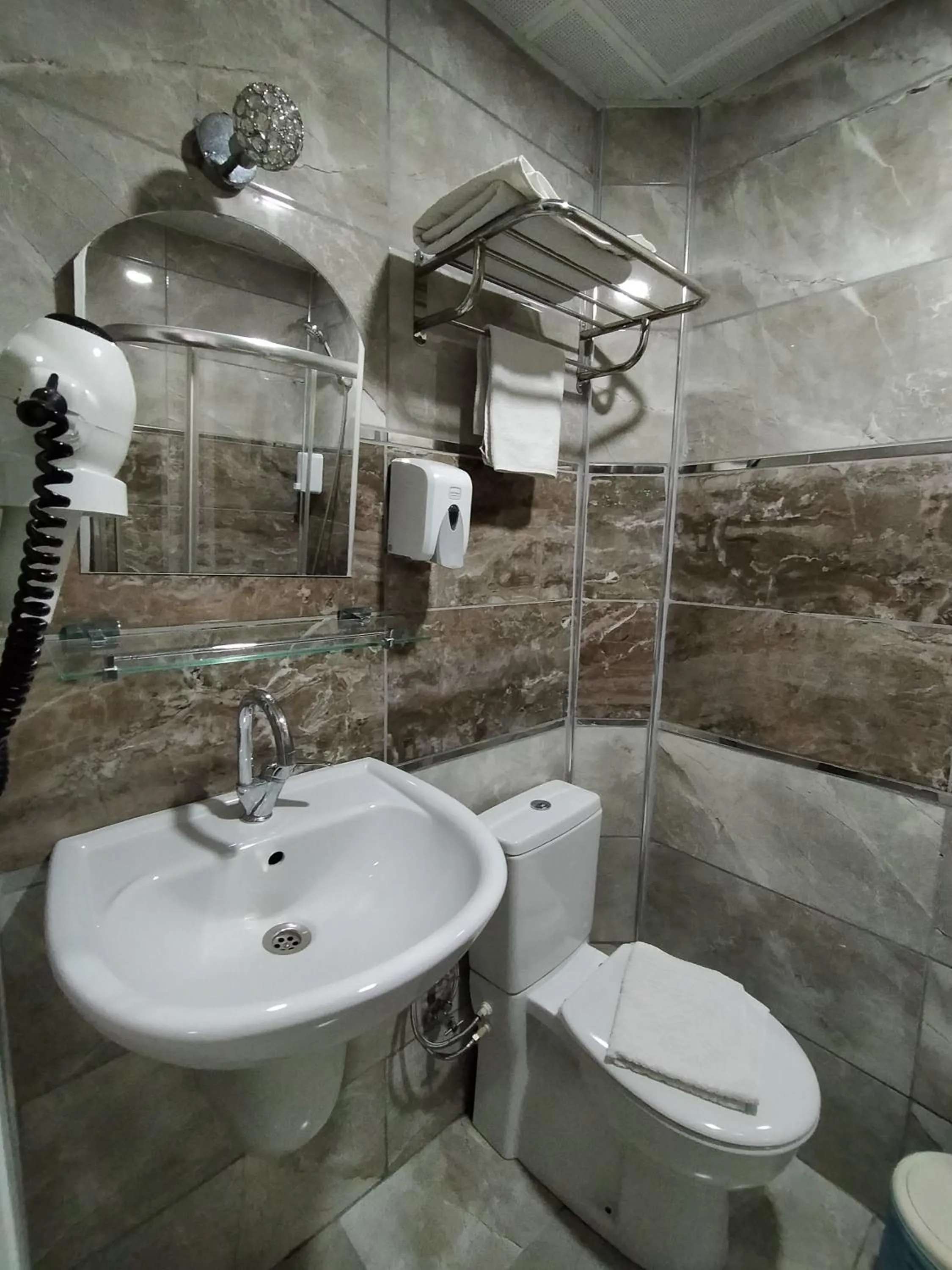 Bathroom in Sehri̇-zade Yalisi