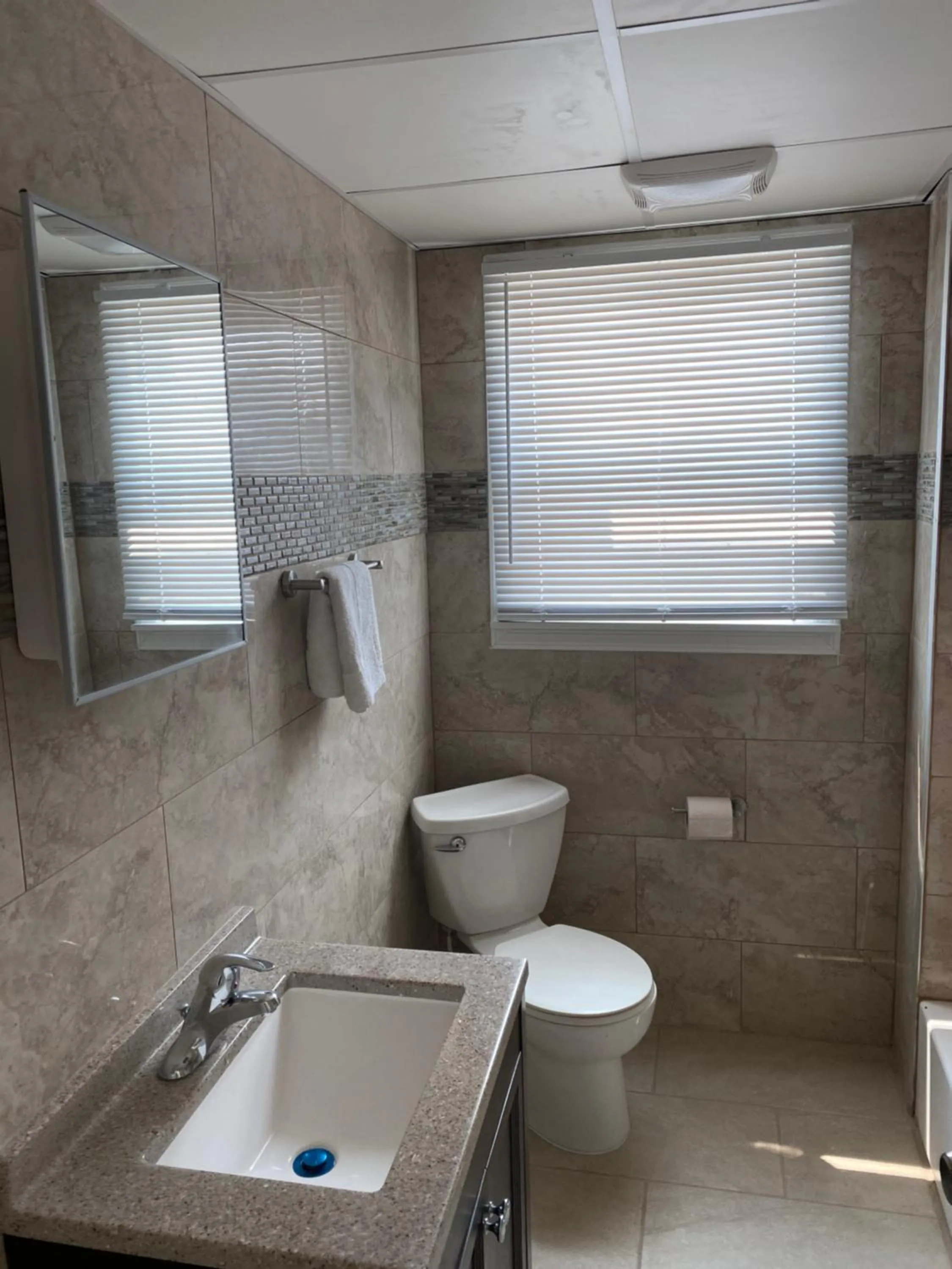 Shore Beach Houses - 38 C Lincoln Avenue