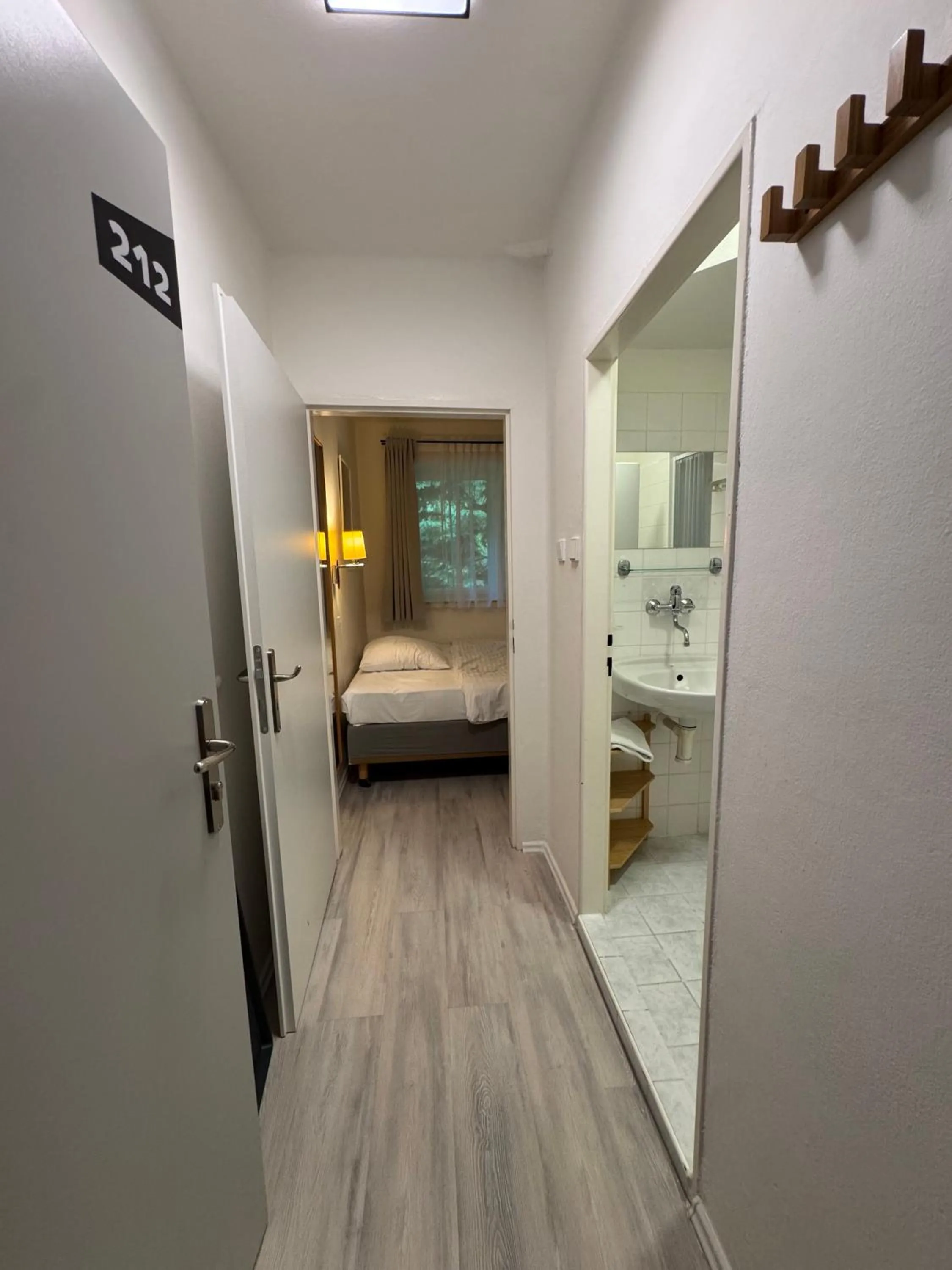 Text overlay, Bed in Hotel Horní Pramen