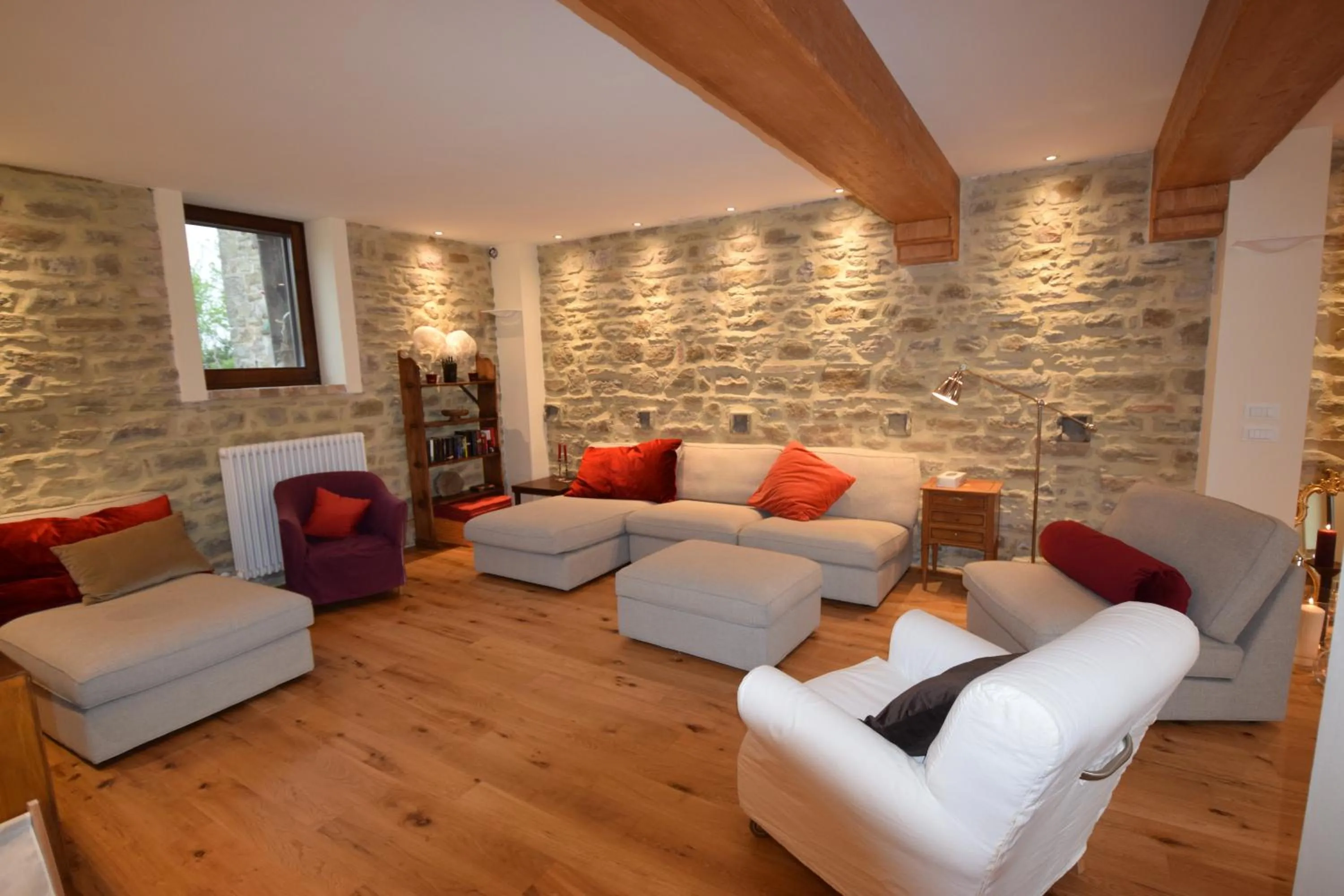 Communal lounge/ TV room in Agriturismo Terra Selvatica